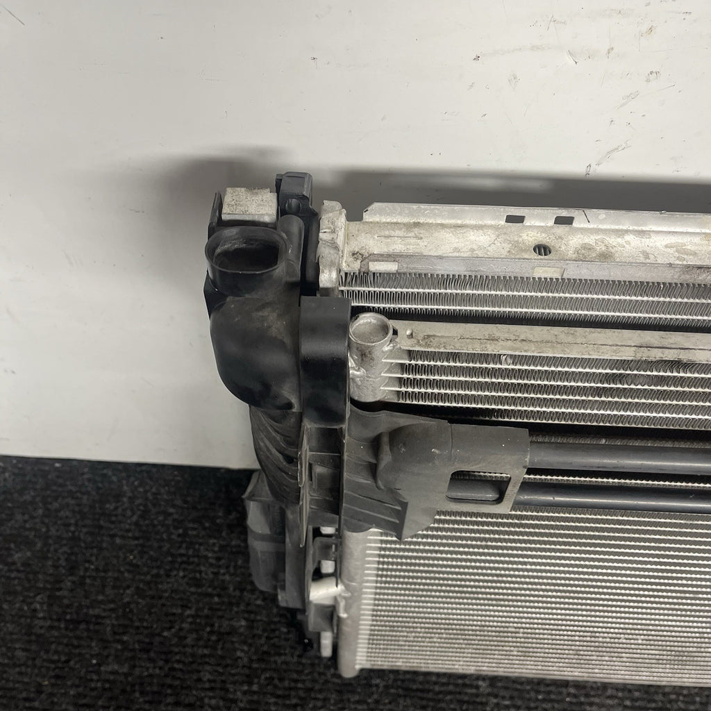 ☑️ BMW 330i 325i 323i E46 Engine Cooling Radiator 3.0L 6 Cylinder Fits 2001-2006