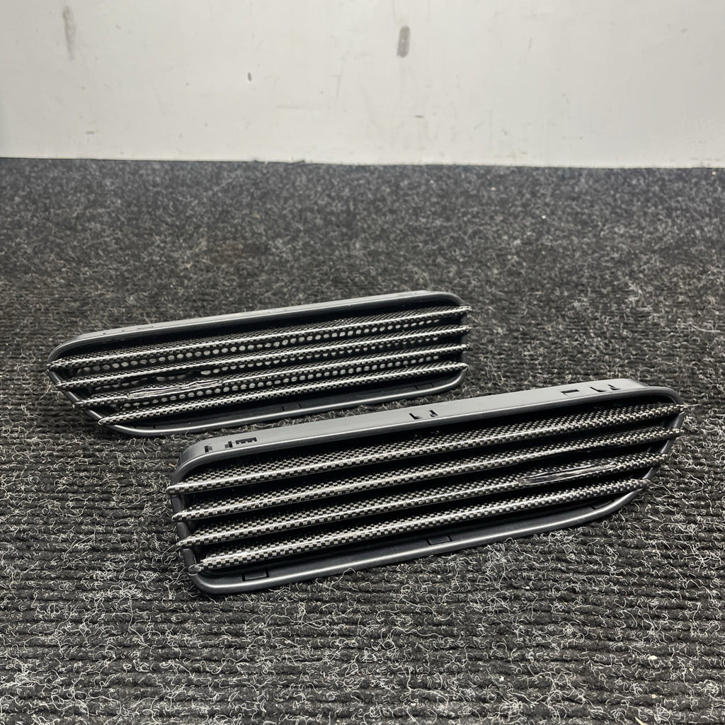 ☑️ 01-06 BMW E46 M3 Right & Left Set Fender Molding Grill Vent Trim Set