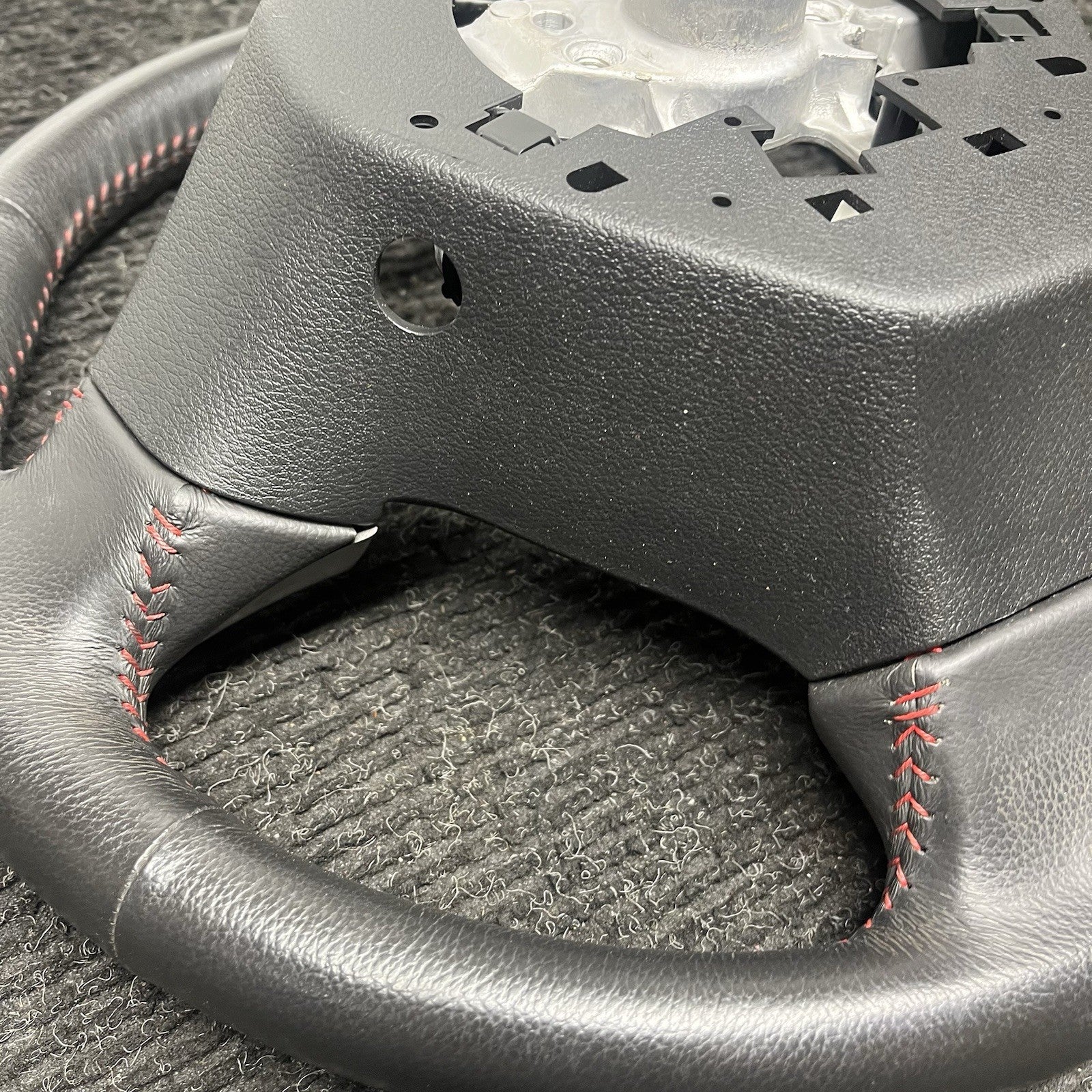 ☑️ 2008-2011 Subaru Impreza Black Rubber Steering Wheel w/ Cruise Control OEM