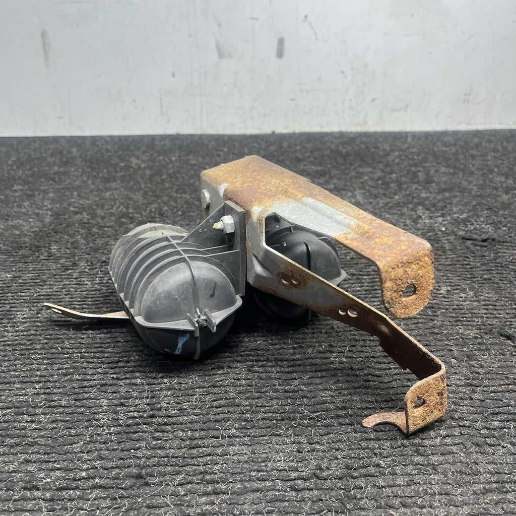 ☑️ 2007-2010 BMW E90 E92 335I N54 ENGINE TURBO CHARGER VACUUM CANNISTER PAIR OEM