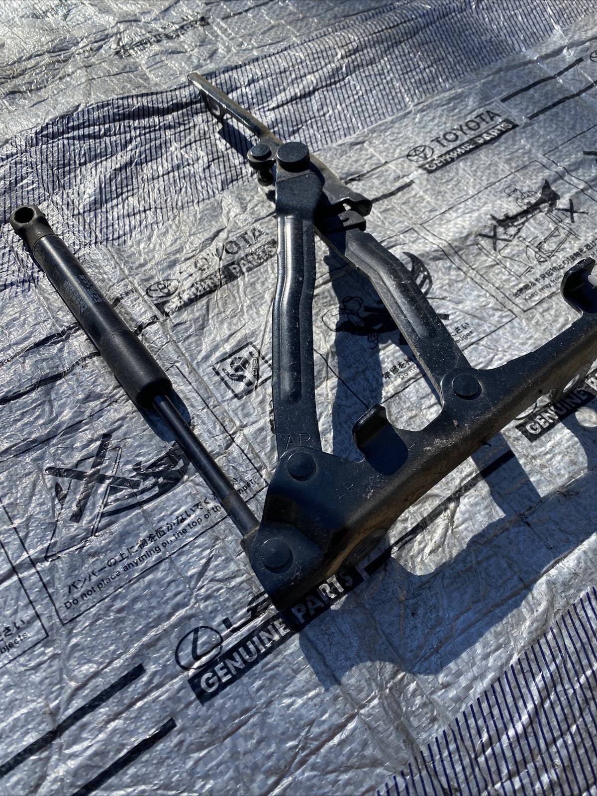 2014 Subaru BRZ Scion FRS 86 Rear RH Right Side Trunk Lift Hinge Shock OEM