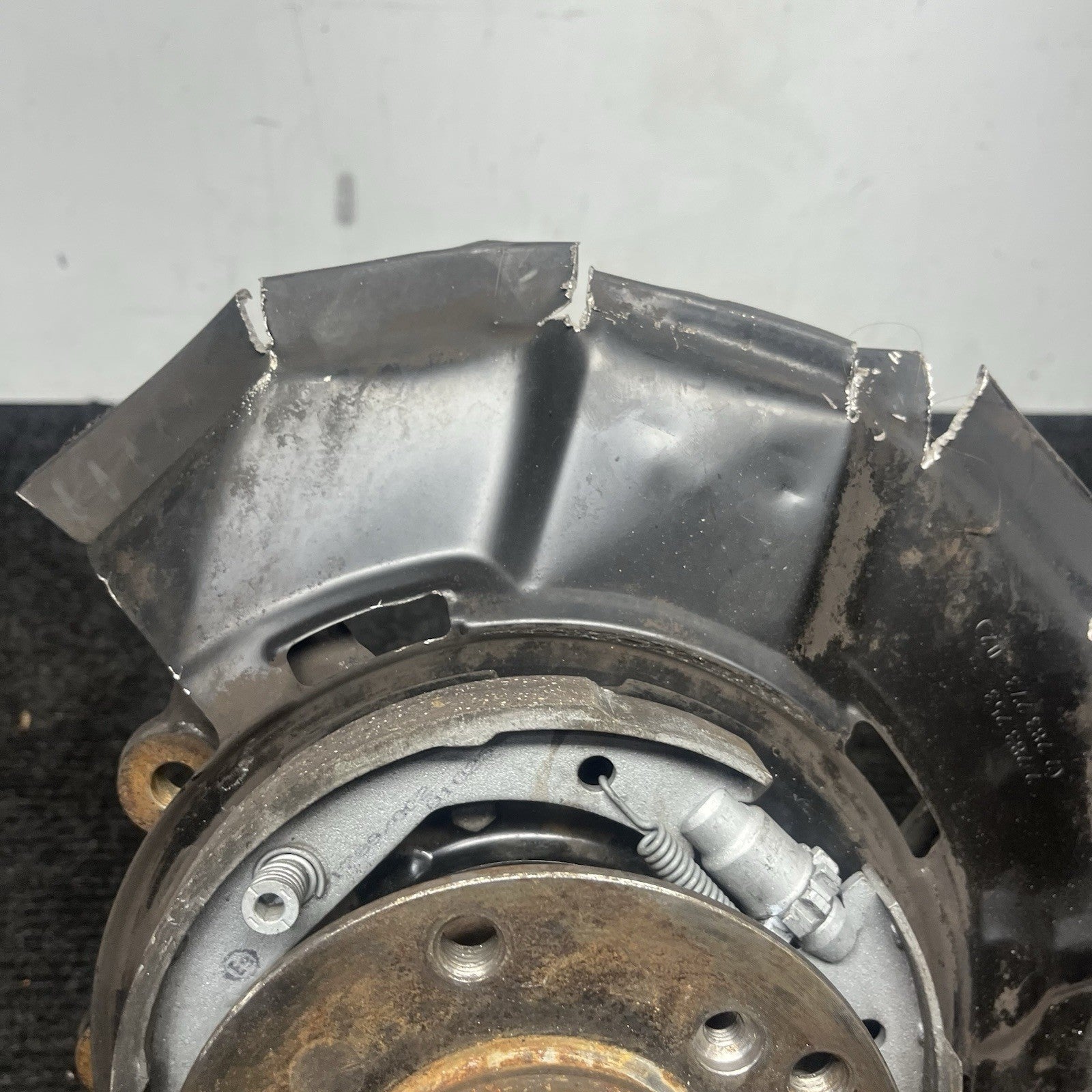☑️ 2008-2011 BMW E92 E93 E90 M3 REAR LEFT SPINDLE KNUCKLE WHEEL HUB BEARING