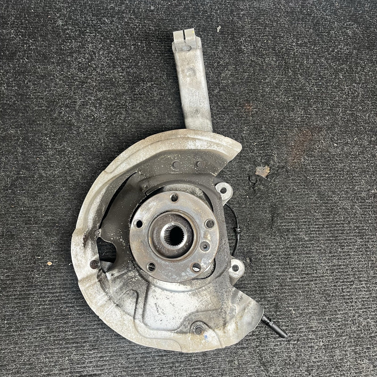☑️ 07-19 BMW F15 X5 X6 AWD Front Left Side Spindle Knuckle Hub 6773783 OEM