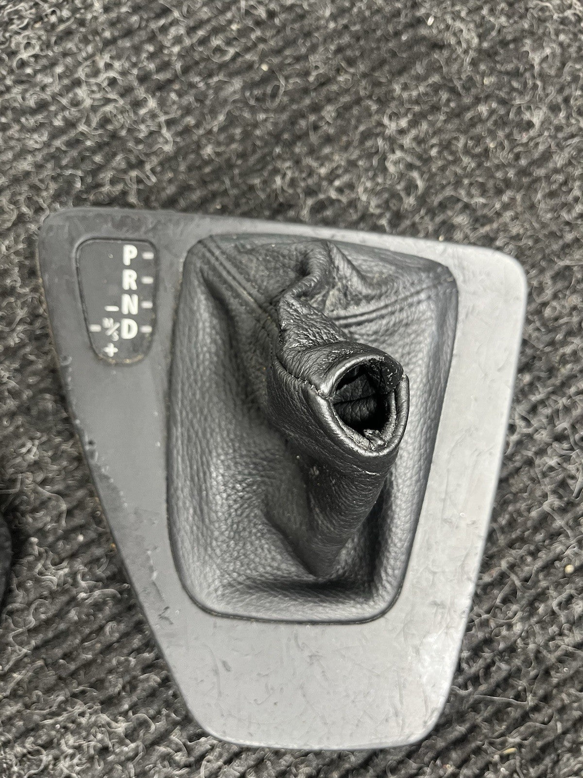☑️ 06-13 BMW E90 E92 GEAR SHIFTER TRIM BEZEL AUTO W/CLEAN SHIFT KNOB OEM