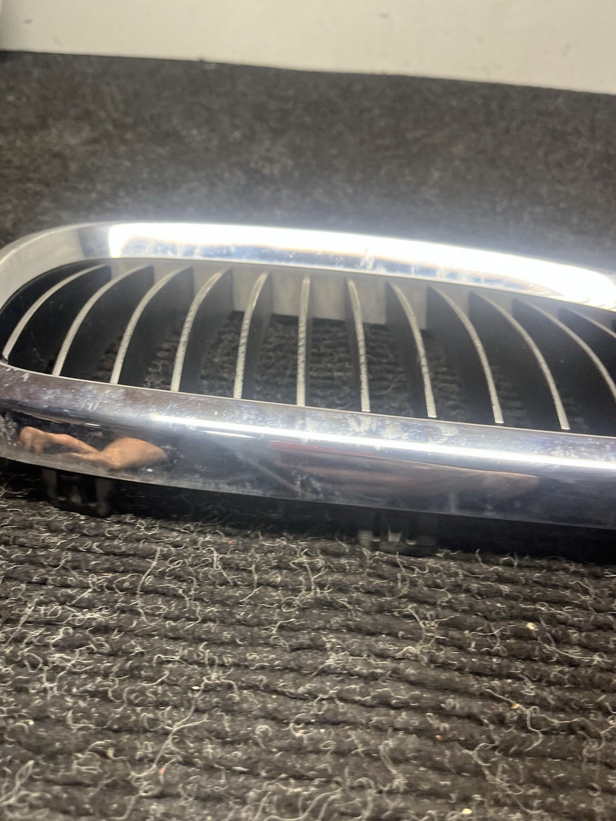 ☑️ 06-10 BMW 328 335 E92 FRONT RIGHT PASSENGER BUMPER KIDNEY GRILLE CHROME OEM