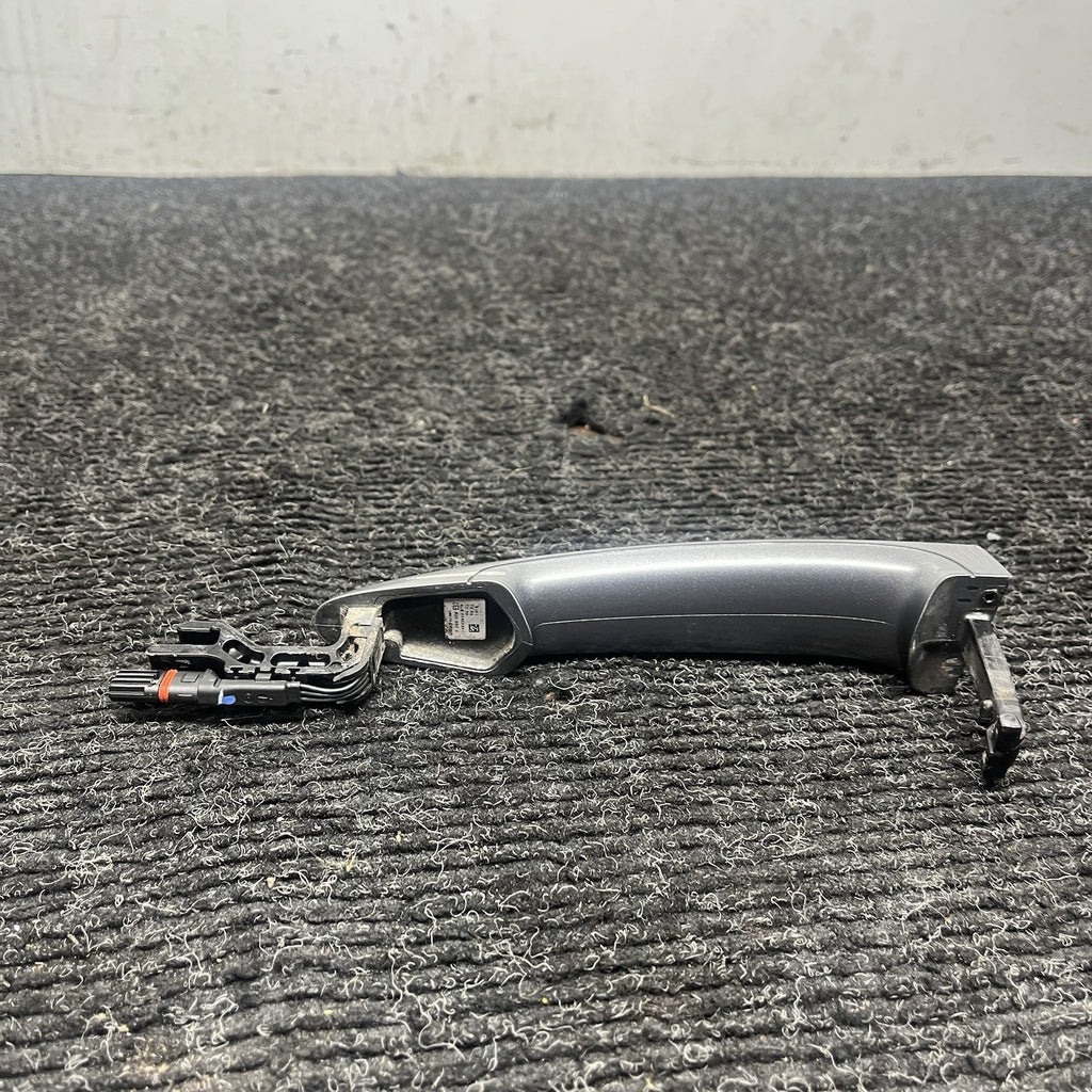 ☑️ 07-13 OEM BMW E93 M3 335 Right Passenger Side COMFORT ACCESS Door Handle Gray