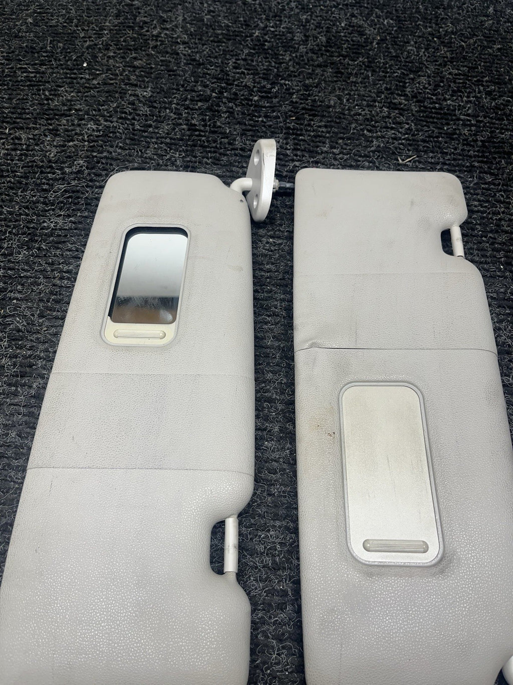 ☑️ 2006-2013 BMW E82 Sun Visor Shade Set Visors Left Right Pair Gray OEM