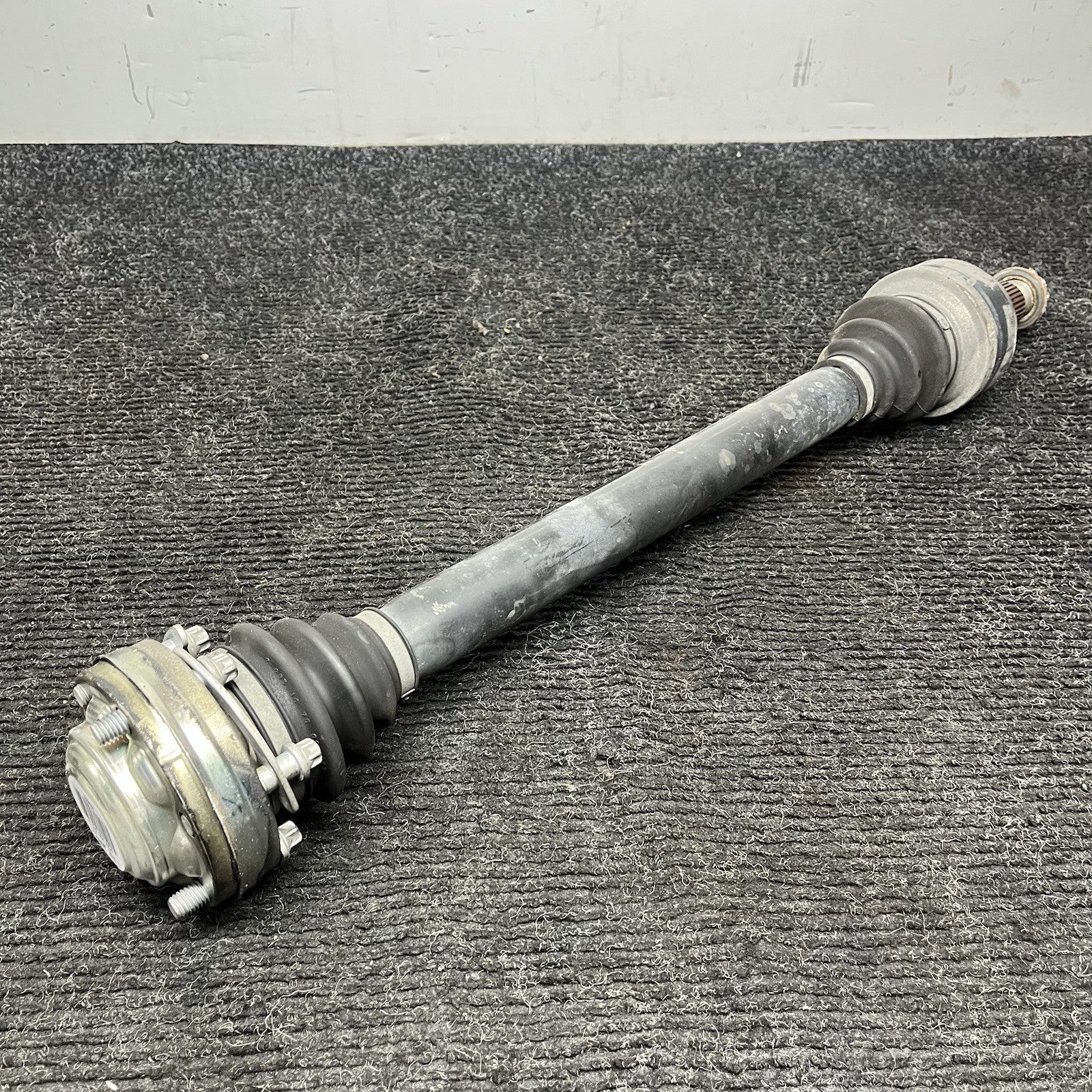 ☑️ OEM BMW E82 E90 E92 E93 DCT/MT Rear Right Passenger Output Half Shaft CV Axle