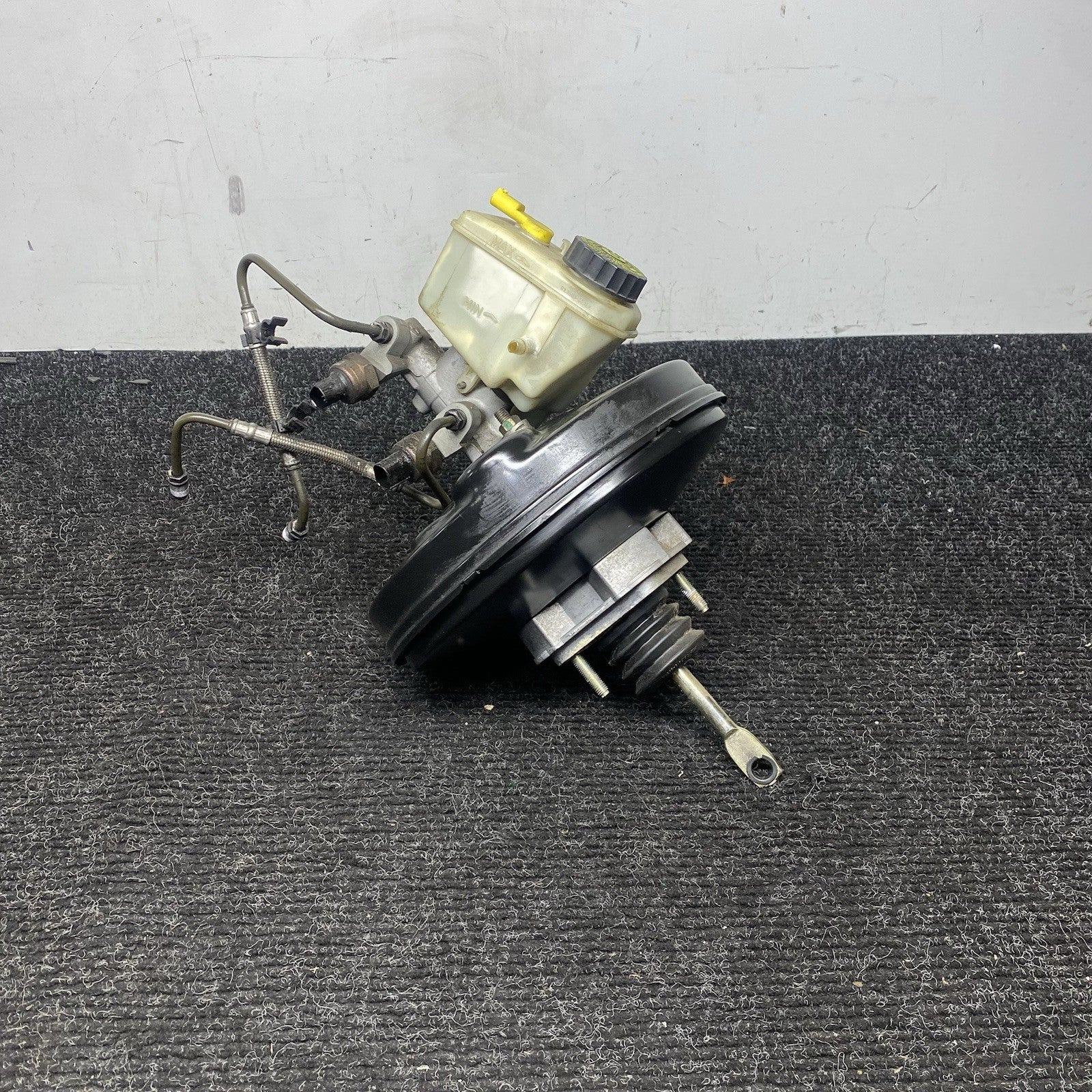 ☑️ 03-08 BMW Z4 E85 E86 Brake Booster Master Cylinder Reservoir OEM 6756800