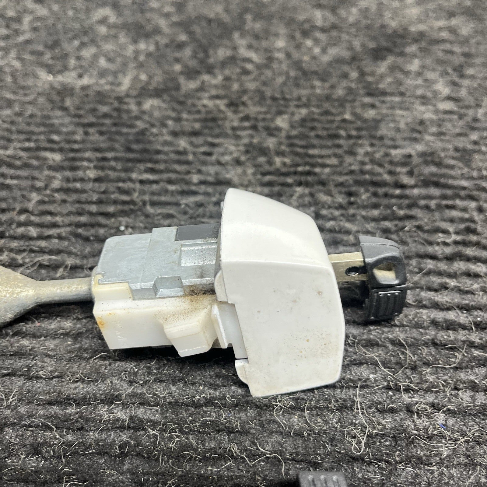 ☑️ 2008-2013 BMW E82 E88 135 Exterior Driver Door Handle Key Lock Set White OEM