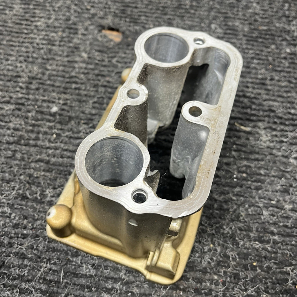 ☑️ OEM BMW E82 E92 F30 F32 F80 F82 Engine N55 S55 Spark Plug Housing Recess