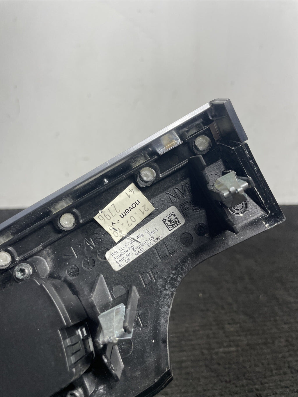 ☑️ 09-15 BMW F01 Left headlight switch bezel headlight switch unit OEM 9204068