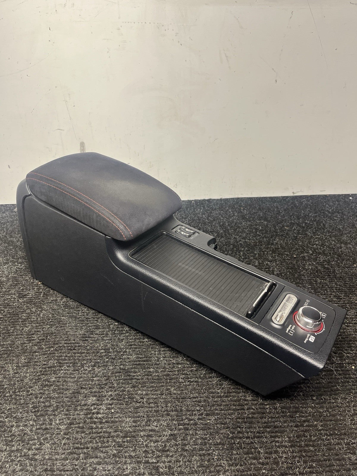 ☑️ 15-19 SUBARU WRX STI ARM REST CENTER CONSOLE W/ HEATED SEATS NON LEATHER OEM