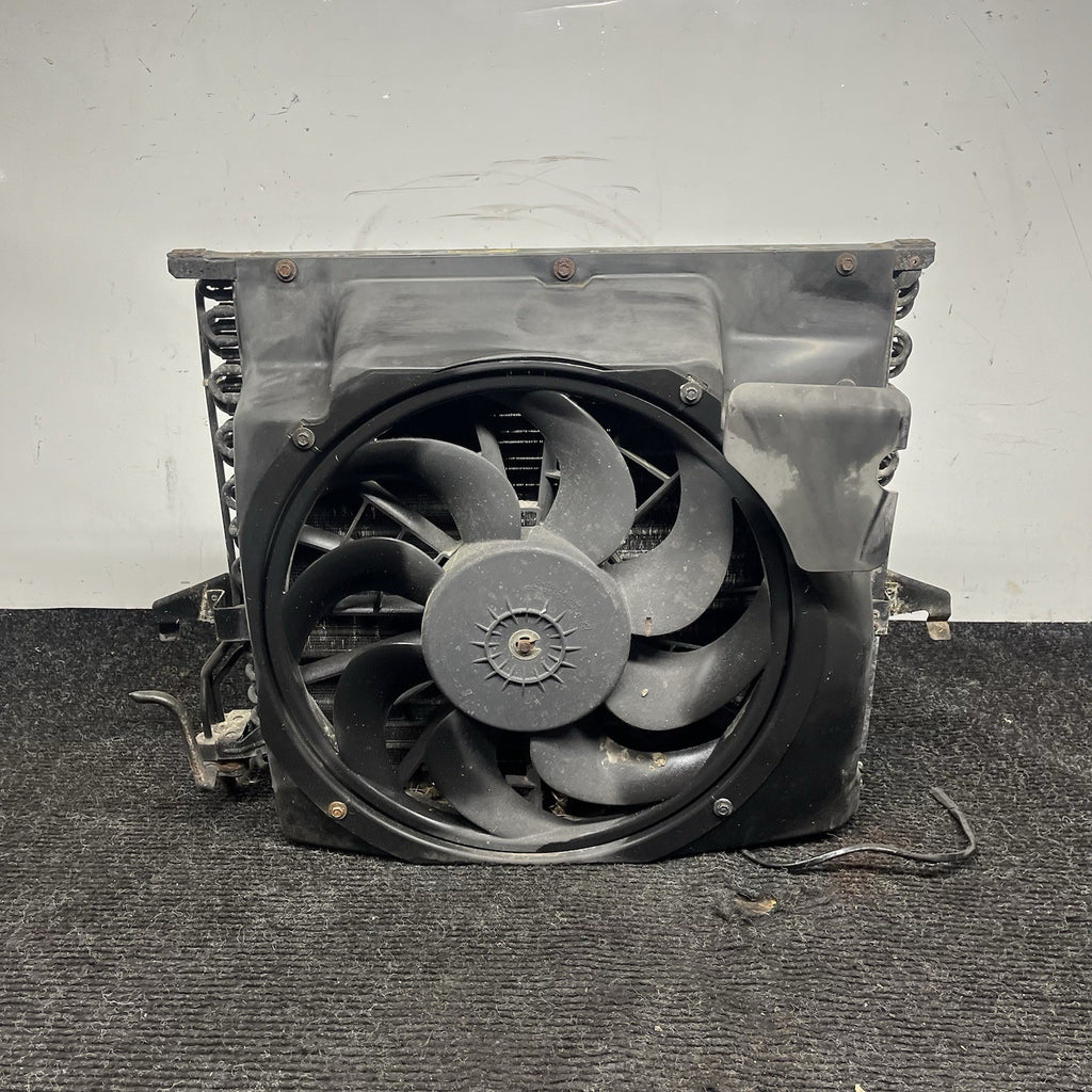 ☑️ 91-00 BMW E36 3 Series M3 AC Condenser Evaporator Fan Shroud Assembly OEM