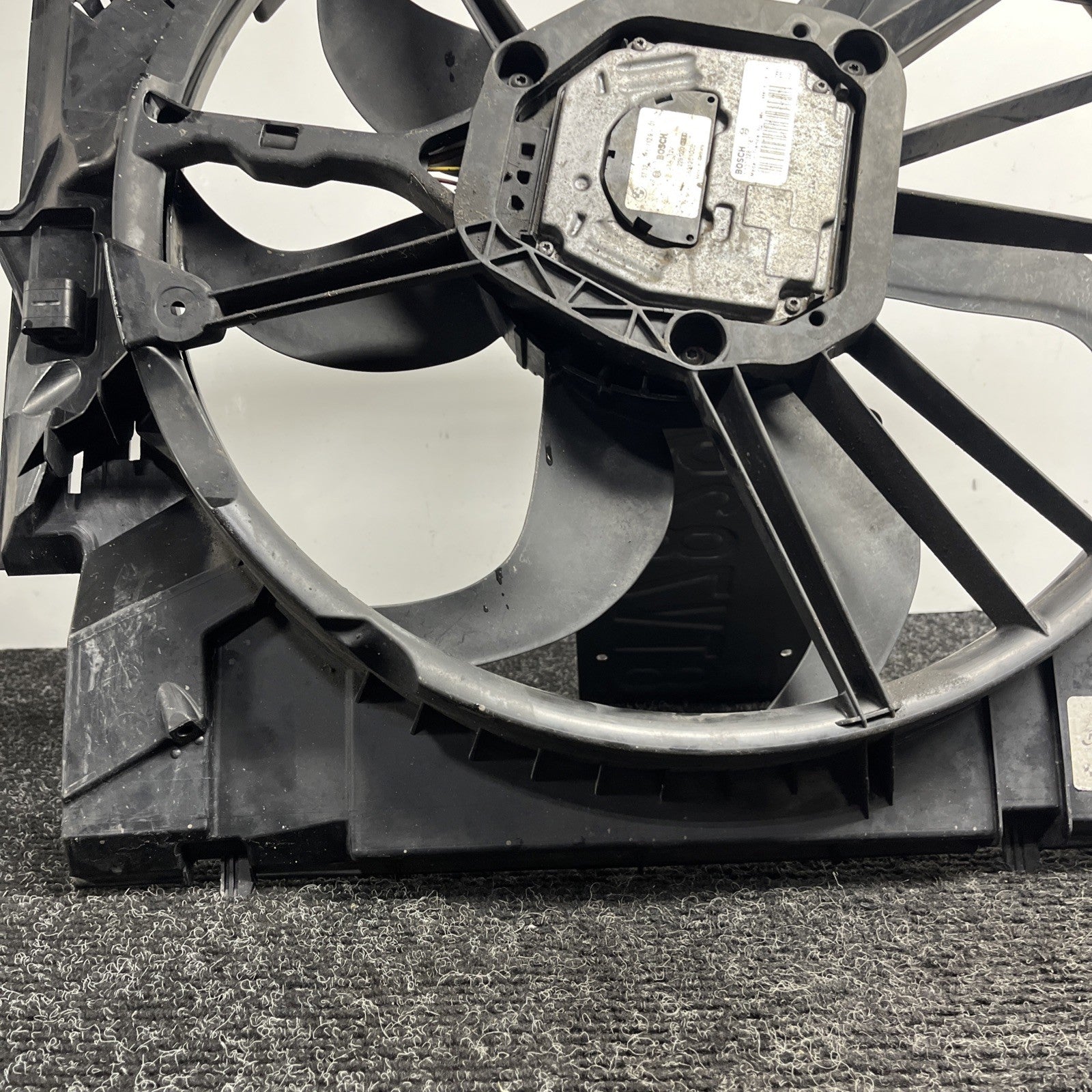 ☑️ 07-13 OEM BMW E88 E90 E92 N54 N55 Engine Radiator Cooling Auxiliary Fan 600W