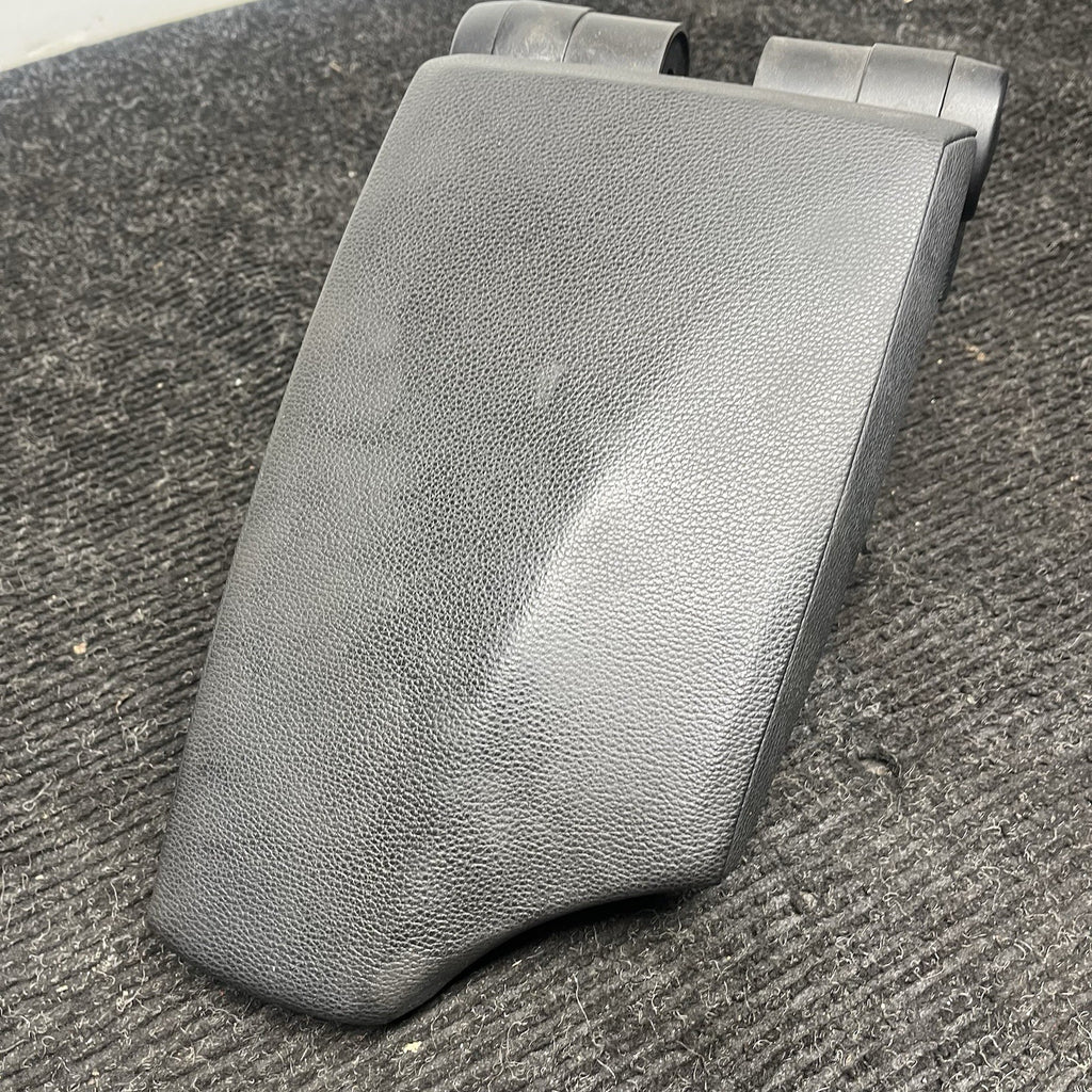 08-13 BMW E82 128i 135i Center Console Armrest Tray Lid BLACK Leather 9110501-08