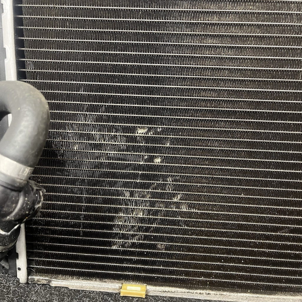 ☑️BMW E93 E92 E90 E82 328I N51 Engine Radiator Ac Condenser Assembly OEM