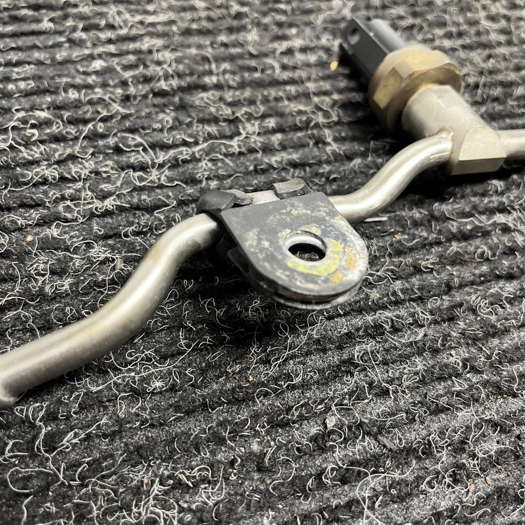 ☑️ 07-13 BMW E82 E90 E60 335I 535I N54 LOW PRESSURE FUEL SENSOR SUPPLY LINE PIPE