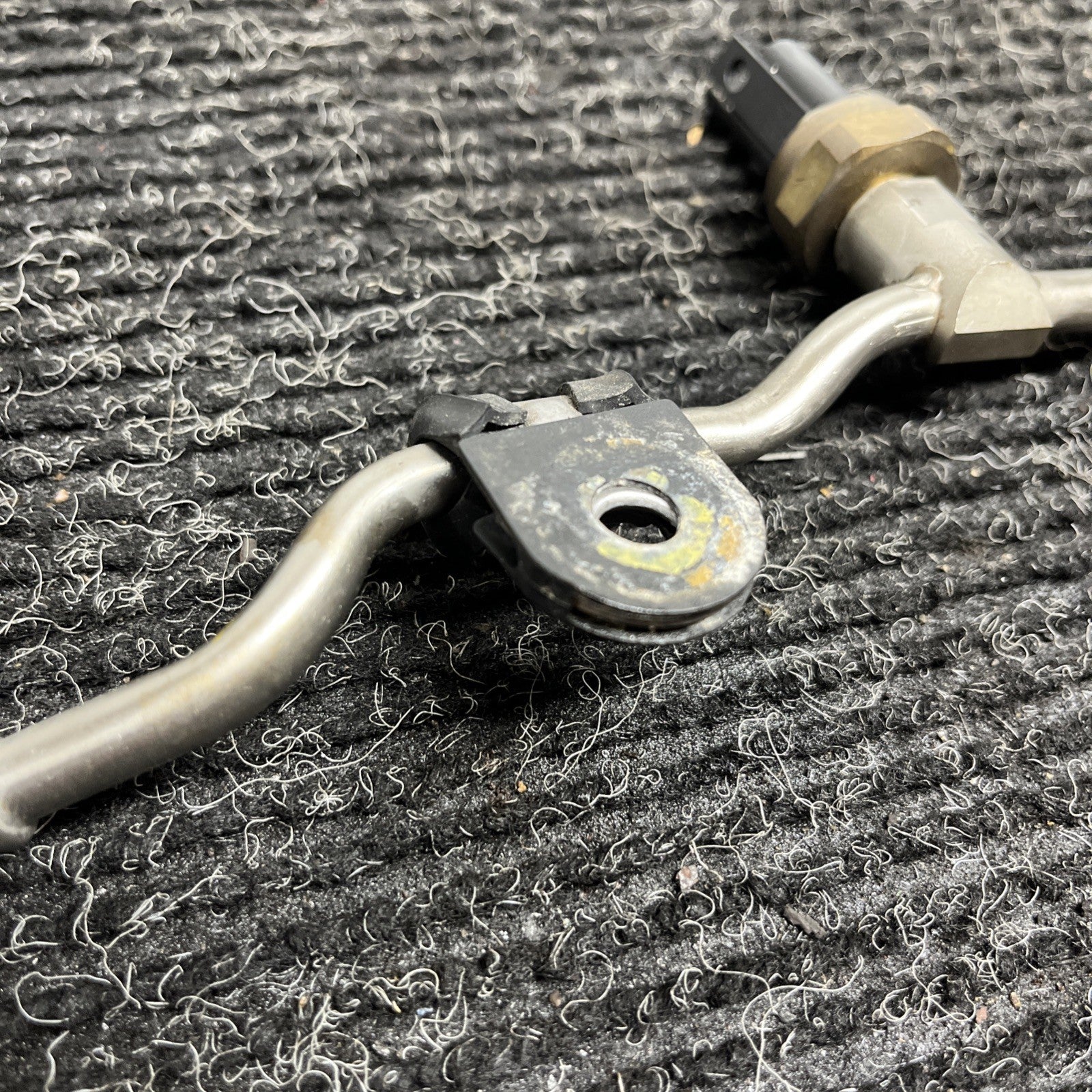 ☑️ 07-13 BMW E82 E90 E60 335I 535I N54 LOW PRESSURE FUEL SENSOR SUPPLY LINE PIPE