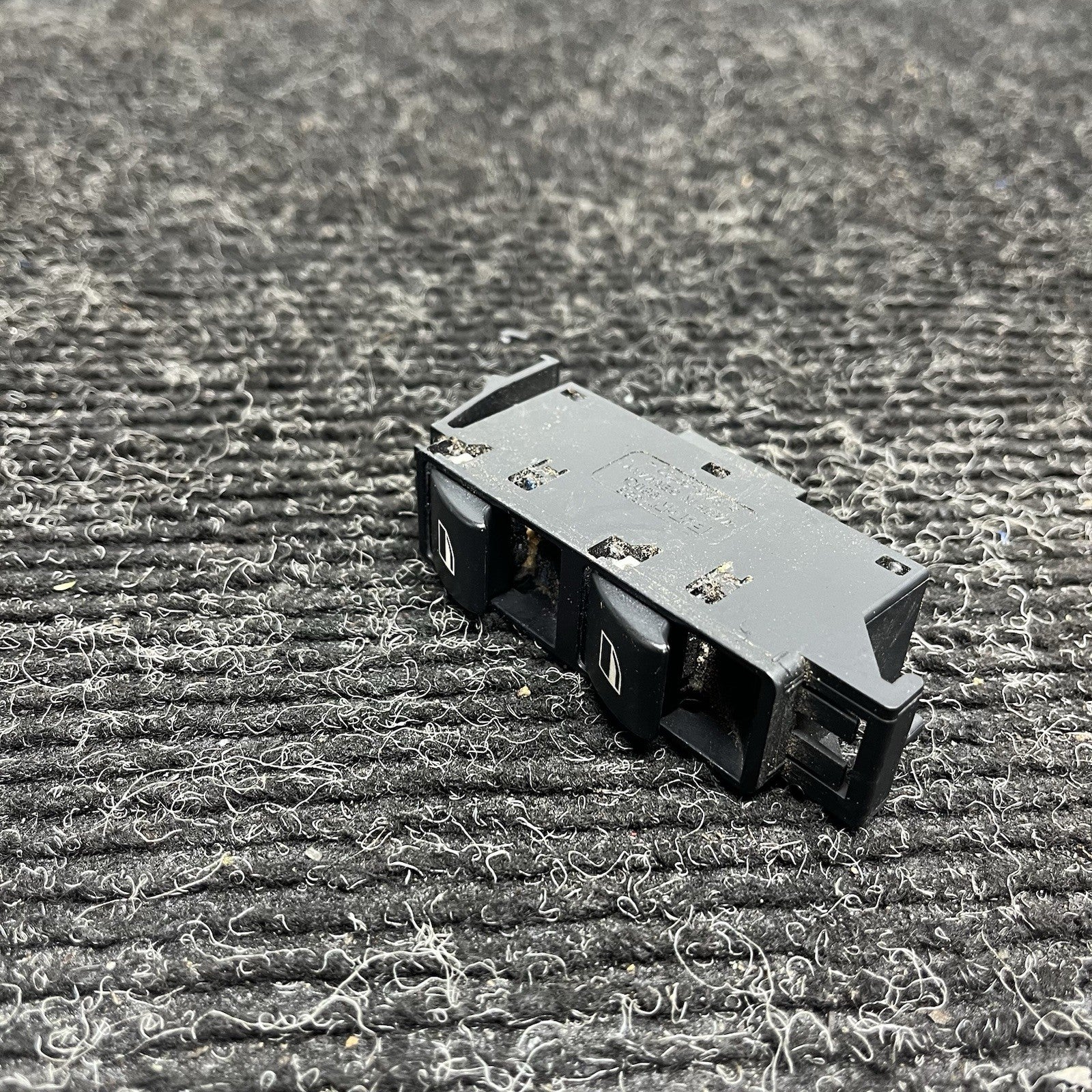 ☑️ BMW E46 330 325 323 PASSENGER WINDOW CONTROL SWITCH 6902178