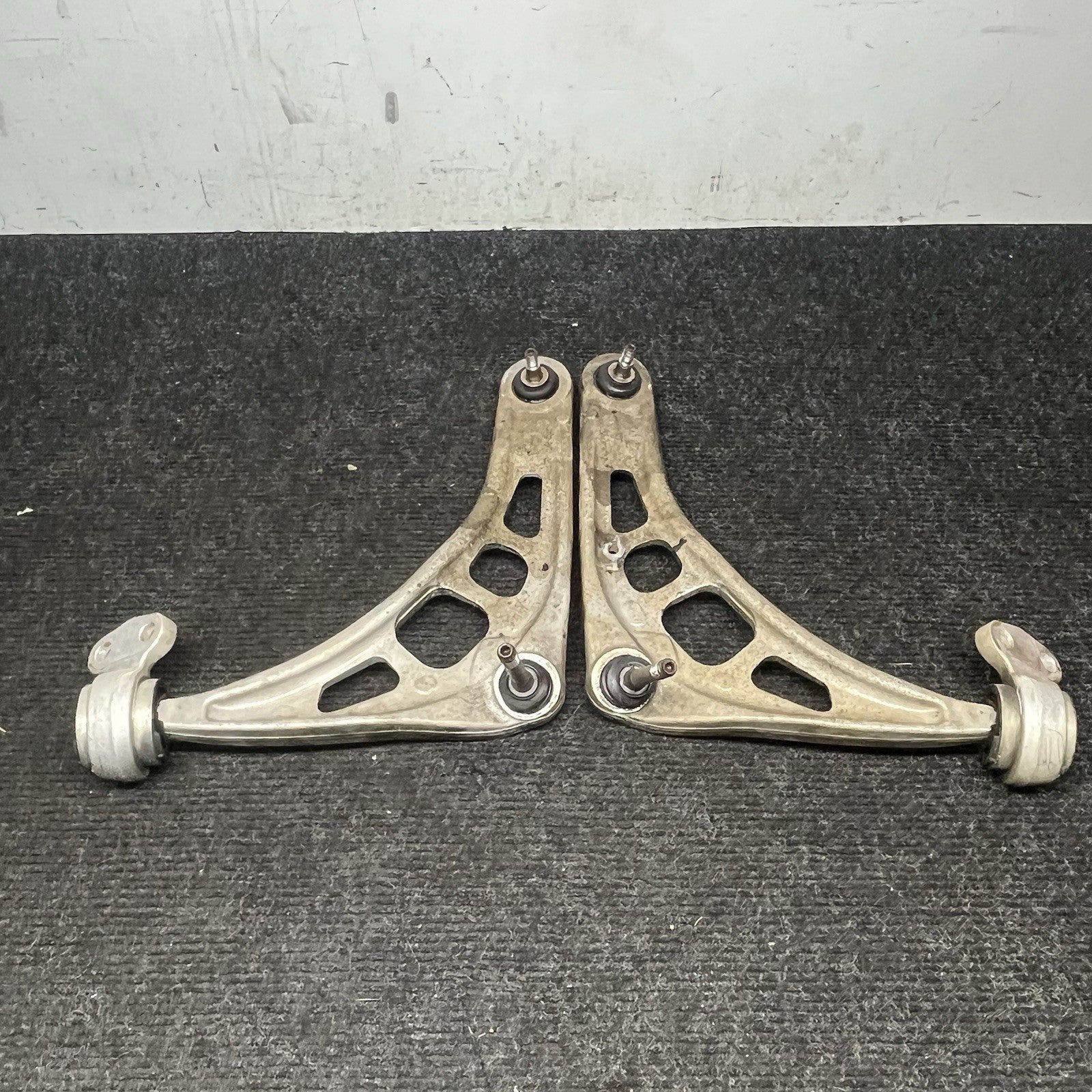 ☑️ 00–06 BMW E46 3-Series RWD E85 Z4 Front Lower Control Arm Wishbone Pair OEM