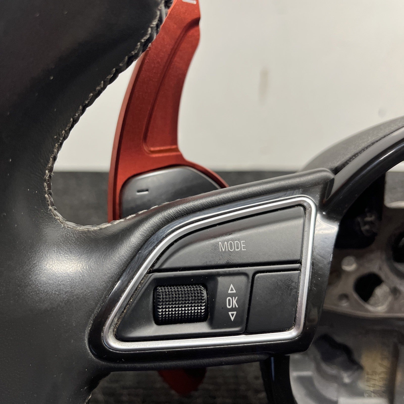 ☑️ 2013-2017 AUDI S5 SPORT LEATHER STEERING WHEEL w/ SHIFT PADDLES
