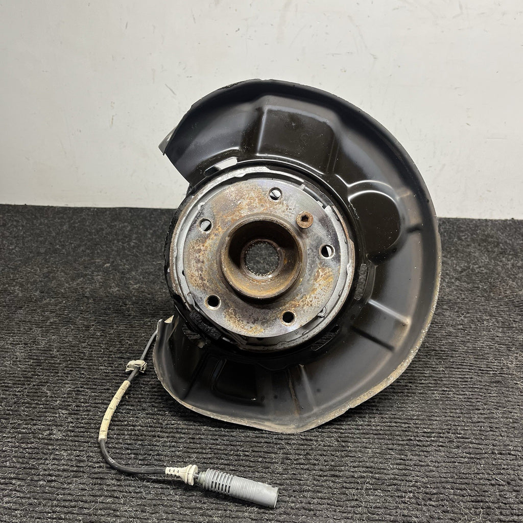 ☑️ 07-13 BMW E82 E88 E90 E92 E93 Rear Driver Hub Spindle Bearing Knuckle OEM