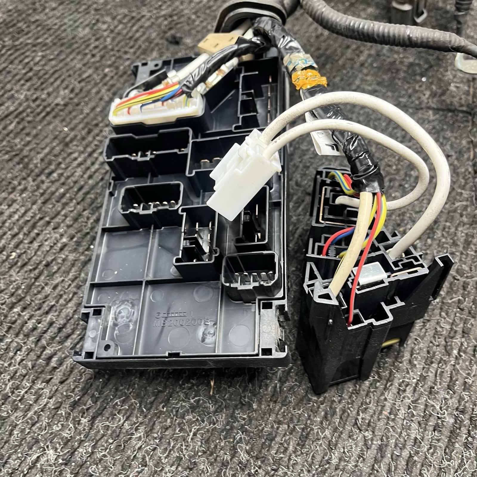 ☑️ 2008-2014 Subaru Impreza WRX STI Engine Bay Fuse Box Relay Box OEM 82241FG050