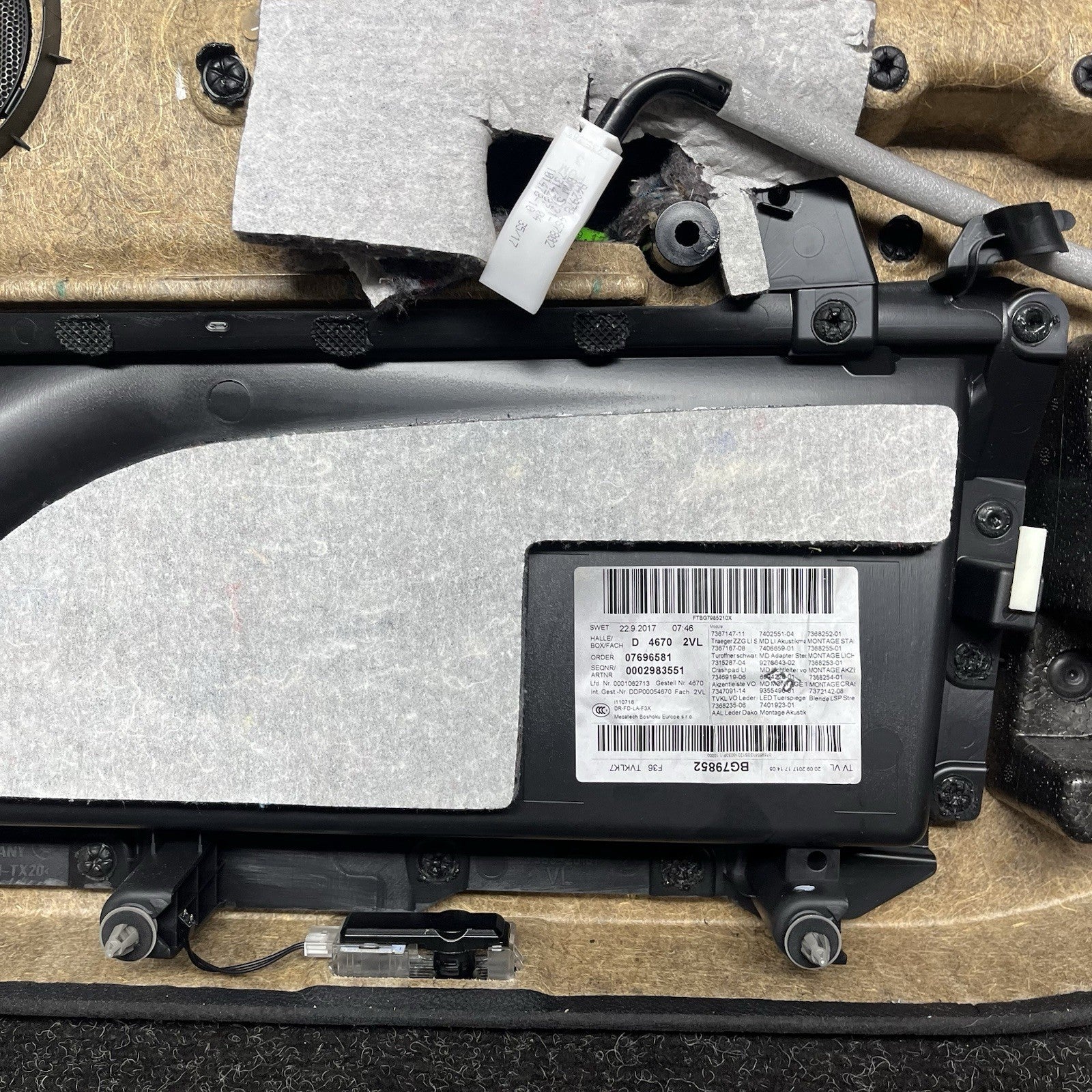 ☑️ 15-20 OEM BMW F36 428 430 Front Driver Side Door Card Panel Sensatec Black
