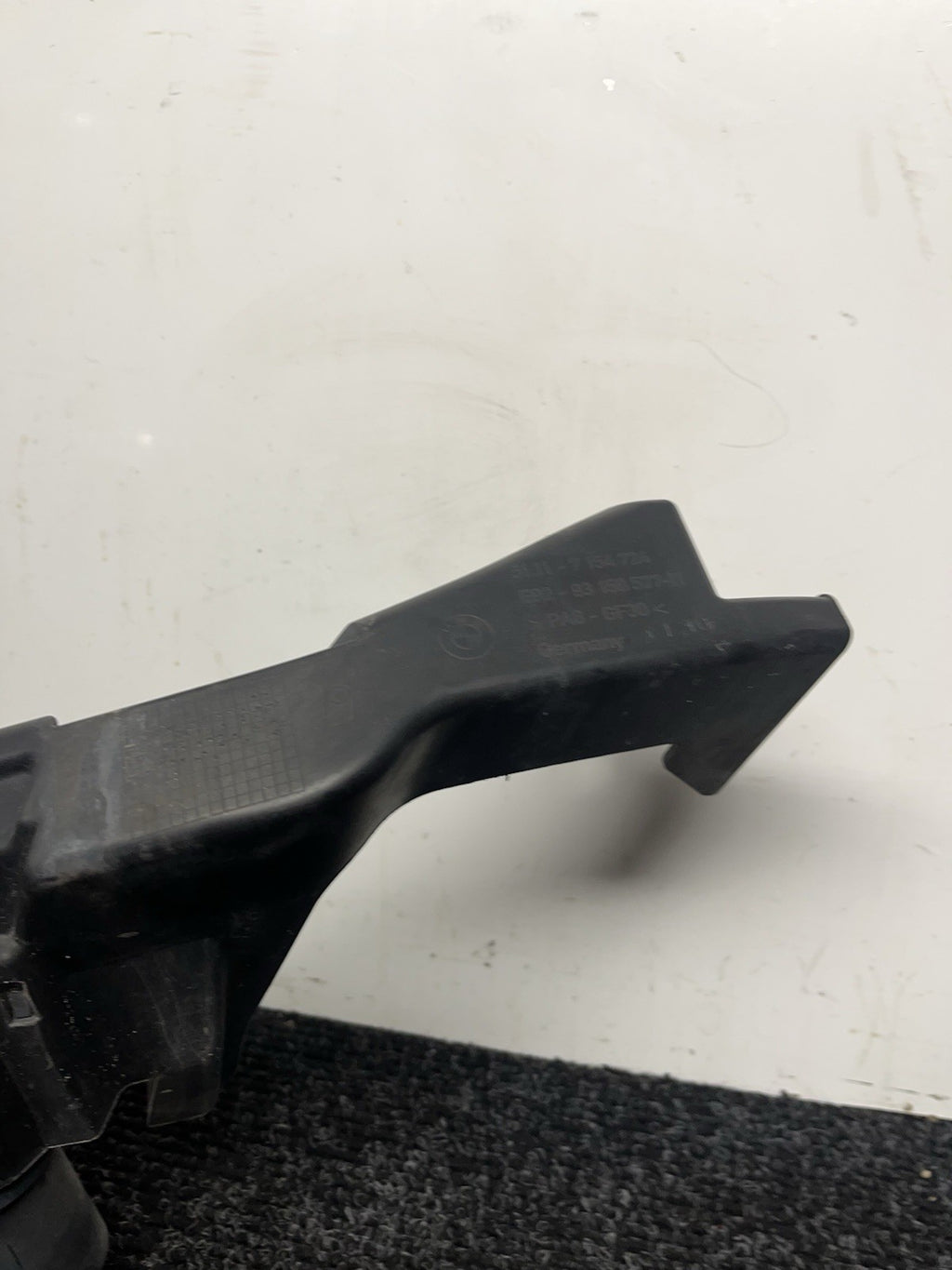 ☑️ 07-10 BMW E92/3 335 PreLci Front Right Passenger Headlight Arm Bracket Mount