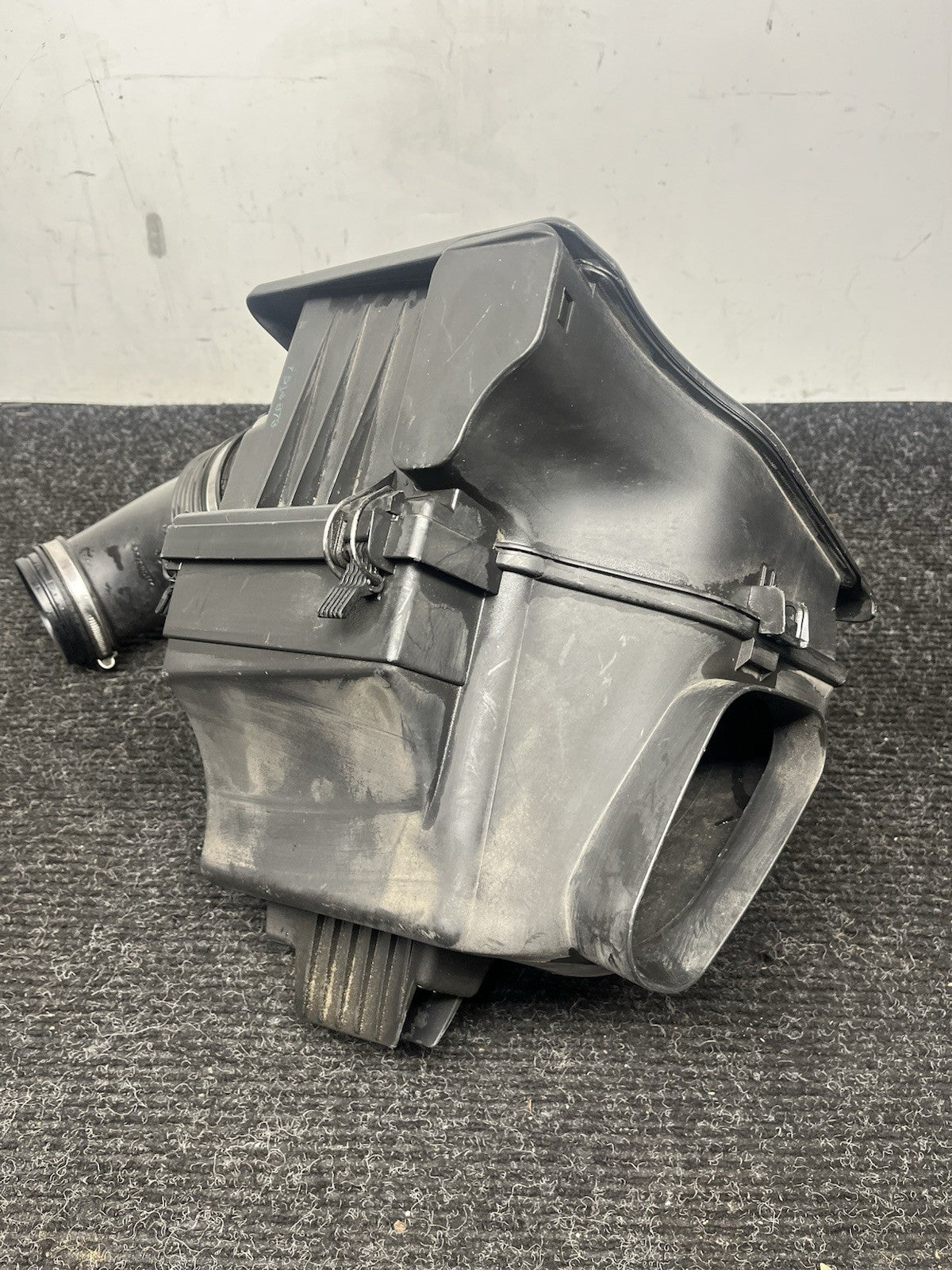 ☑️ 02-05 BMW Z4 E85 M54 2.5i l6 Air Airbox Intake Cleaner Filter Box 7514876 OEM