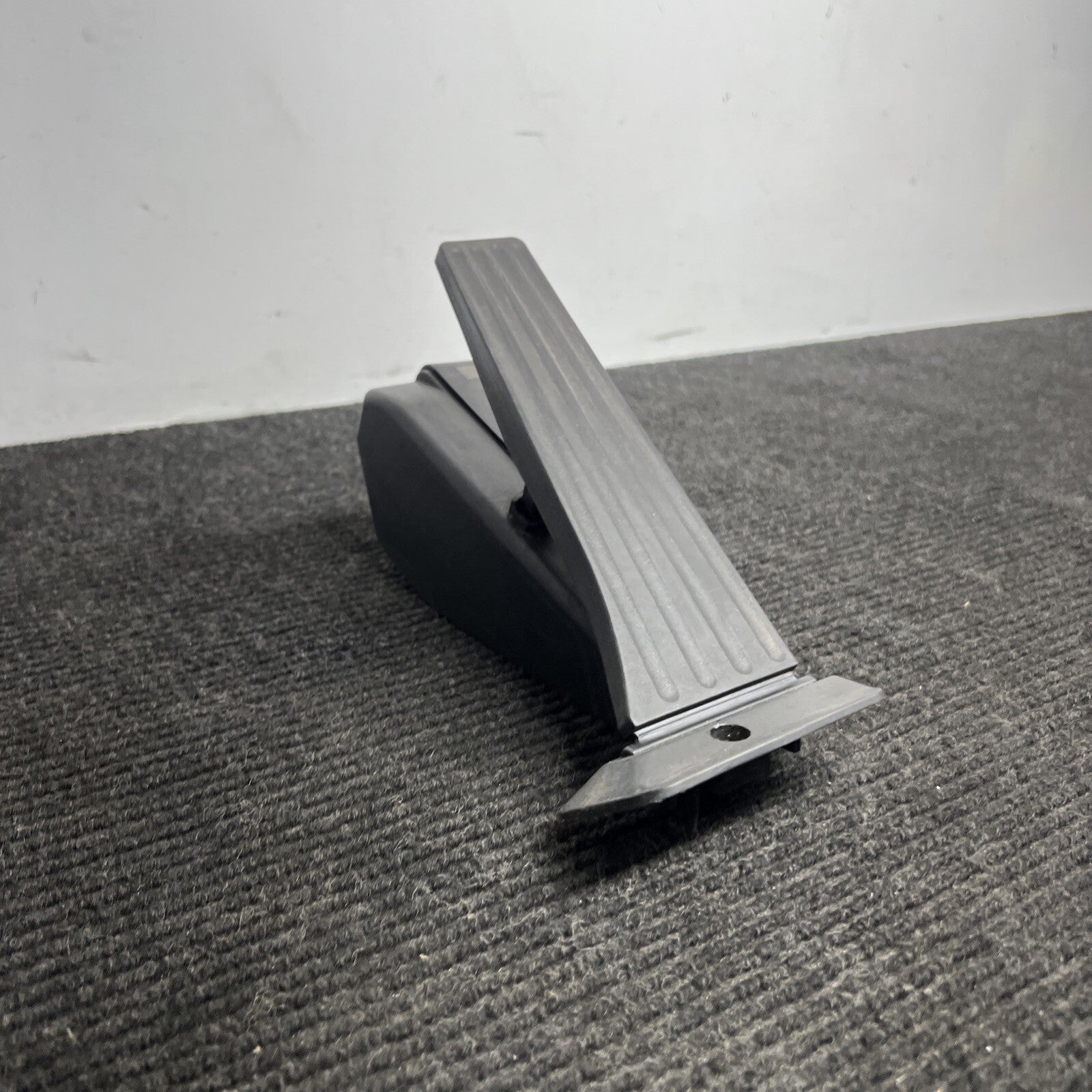 ☑️ Bmw E82 F88 128i 135i Gas Throttle Floor Pedal Lever Module Oem