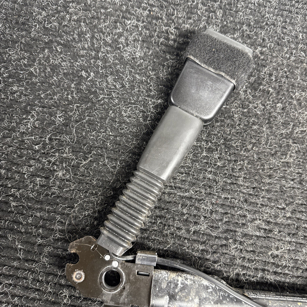 ☑️06-13 OEM BMW E82 E88 E90 E92 E84 Front Left Driver Seat Belt Buckle Tensioner
