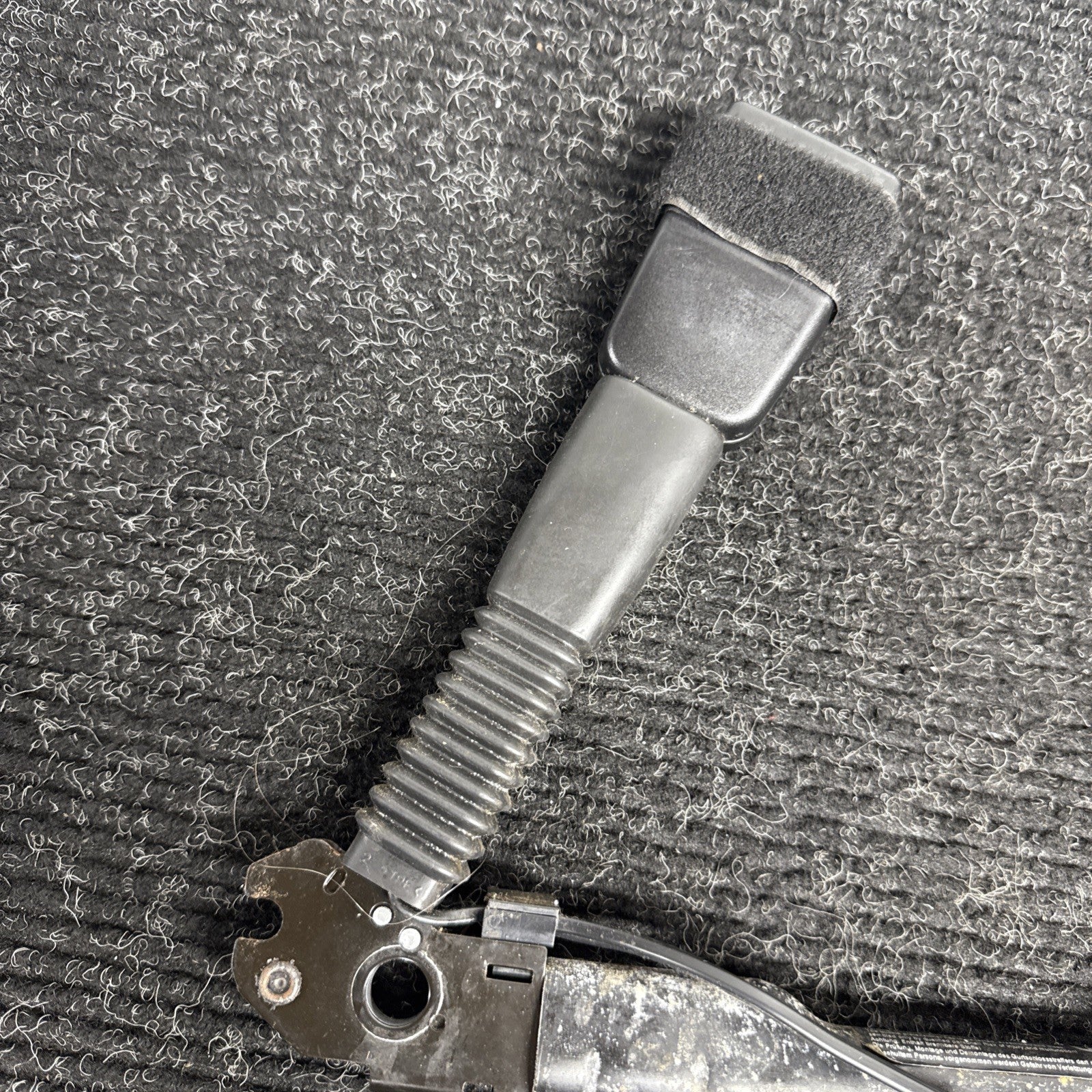 ☑️06-13 OEM BMW E82 E88 E90 E92 E84 Front Left Driver Seat Belt Buckle Tensioner
