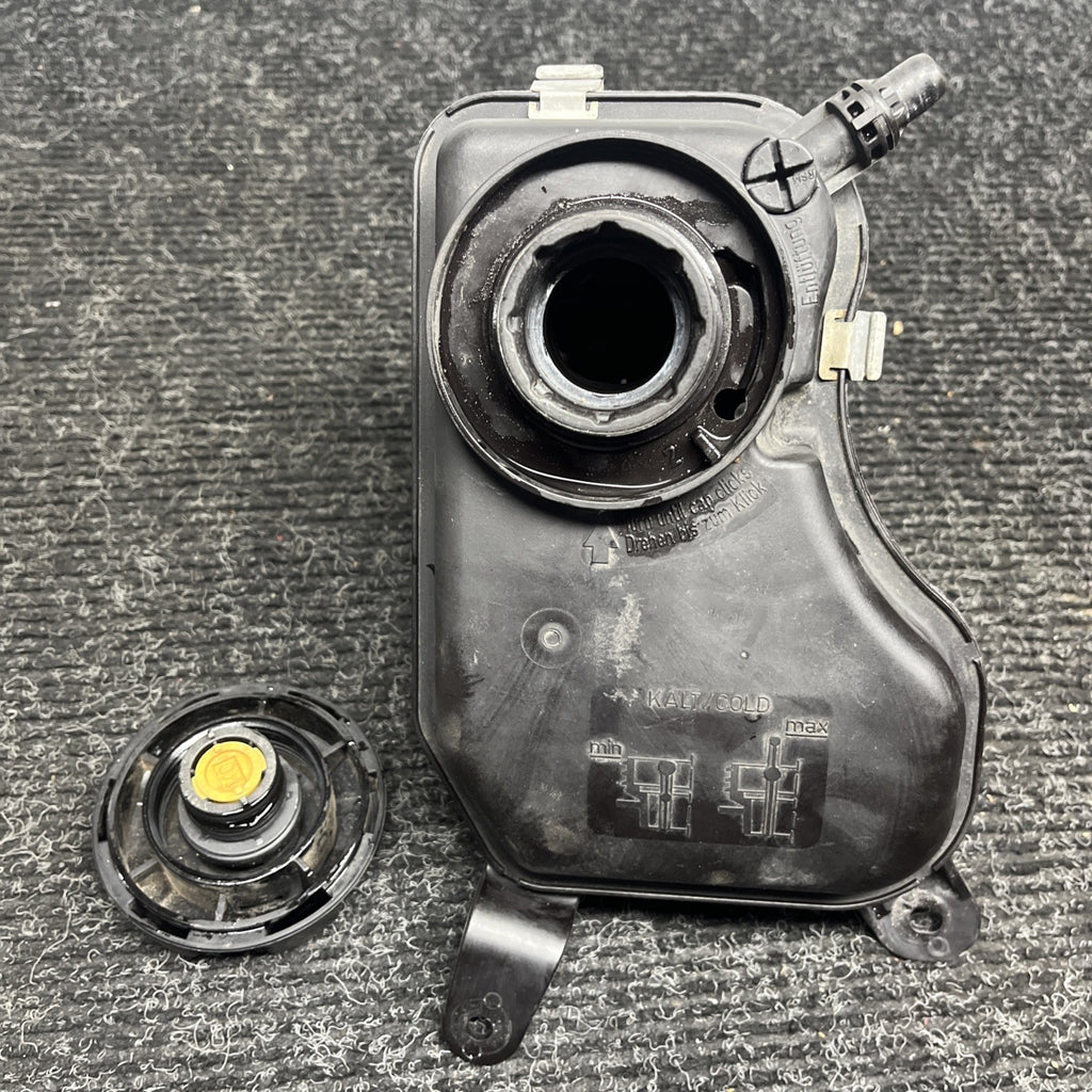 ☑️ 06-13 BMW E82 E88 E90 E92 E93 Radiator Expansion Tank Coolant Reservoir OEM