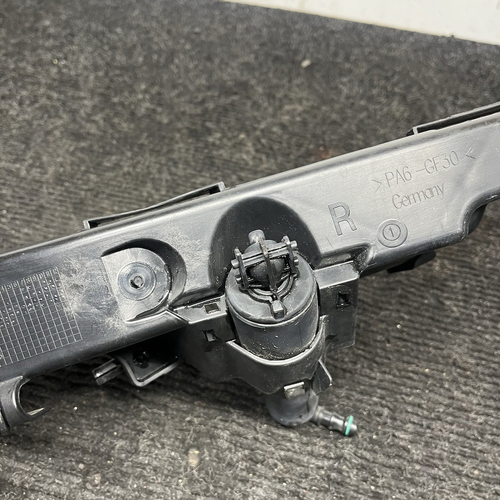 ☑️ 09-11 BMW E90 328i 335d Front Right Headlight Arm Bracket Mount 7138402 OEM