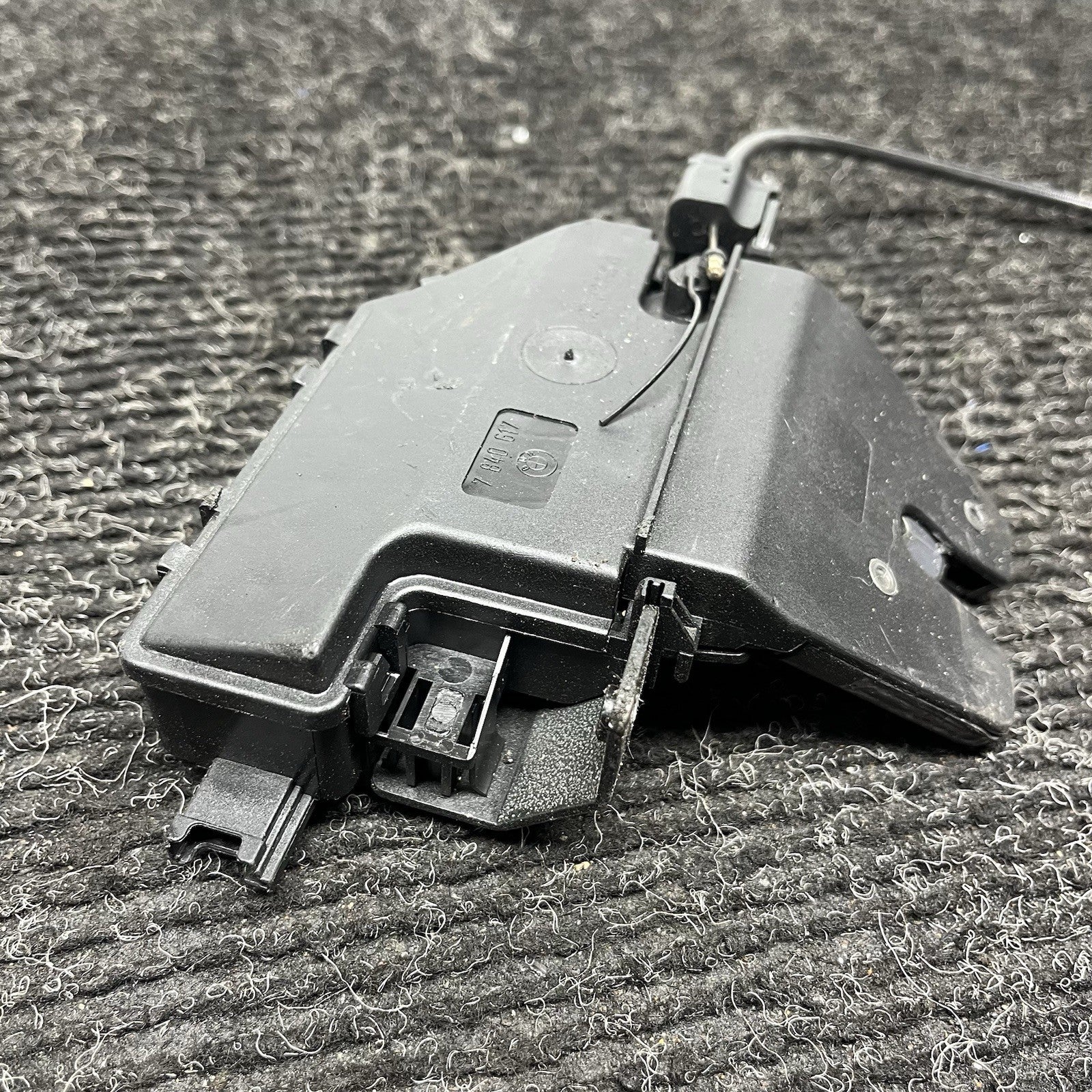☑️ BMW E46 M3 330i 325i 323i REAR TRUNK RELEASE LOCK LATCH MECHANISM OEM