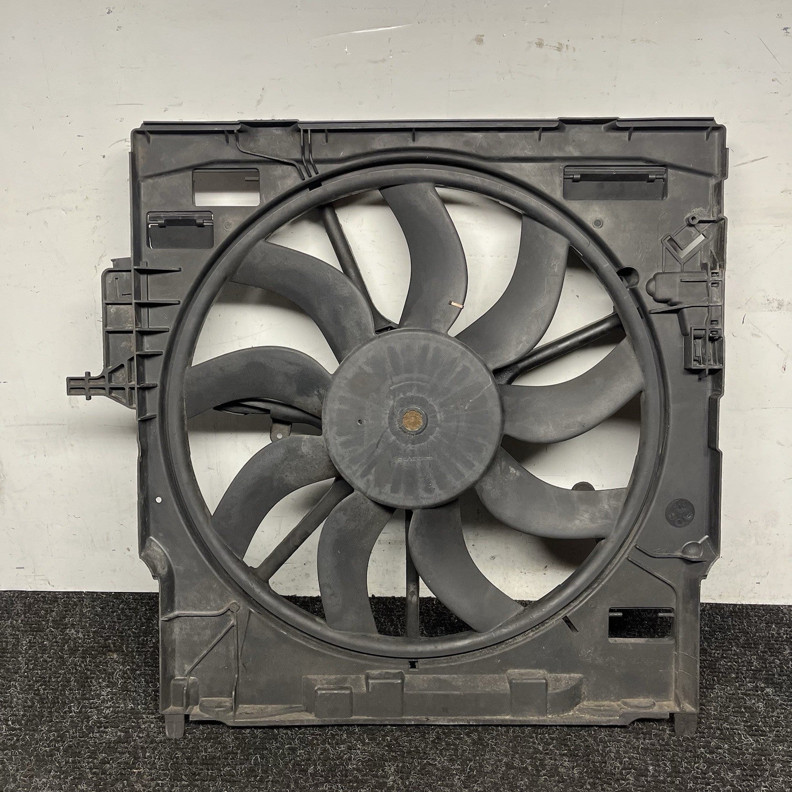 ☑️ 09-13 BMW E70 X5 3.0L DIESEL M57 RADIATOR COOLING FAN ASSEMBLY OEM