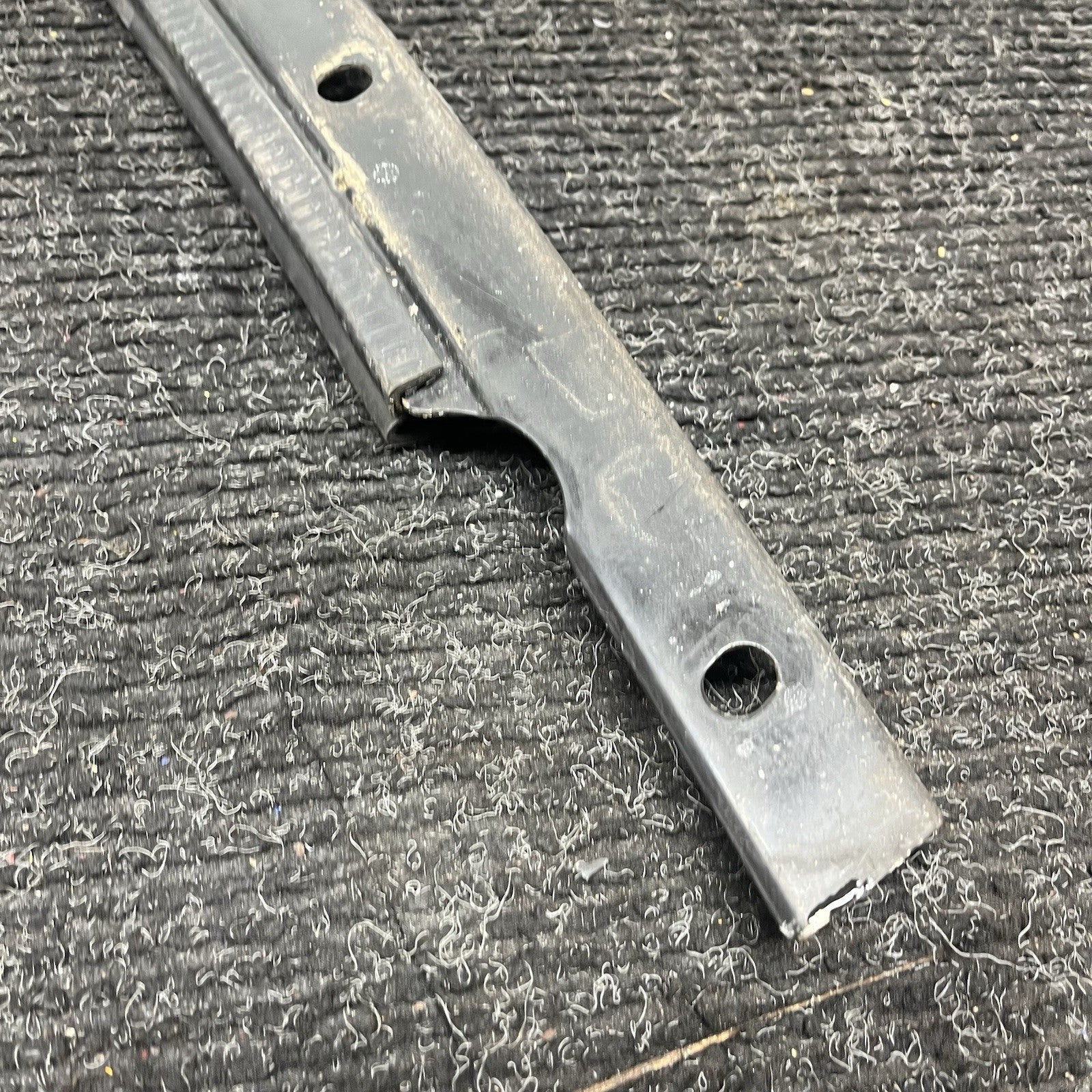 ☑️ 03-08 BMW Z4 E85 E86 Front Supporting Ledge Panel Cover Mount 51117044238 OEM