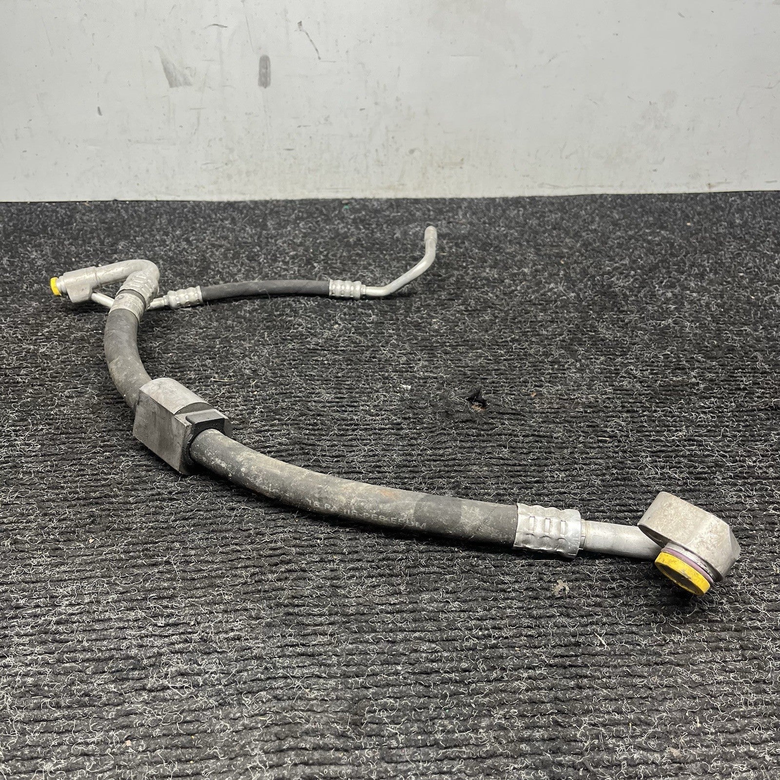 ☑️BMW E88 E82 E90 E92 E93 135 335 AC Compressor Evaporator Suction Pipe Hose OEM