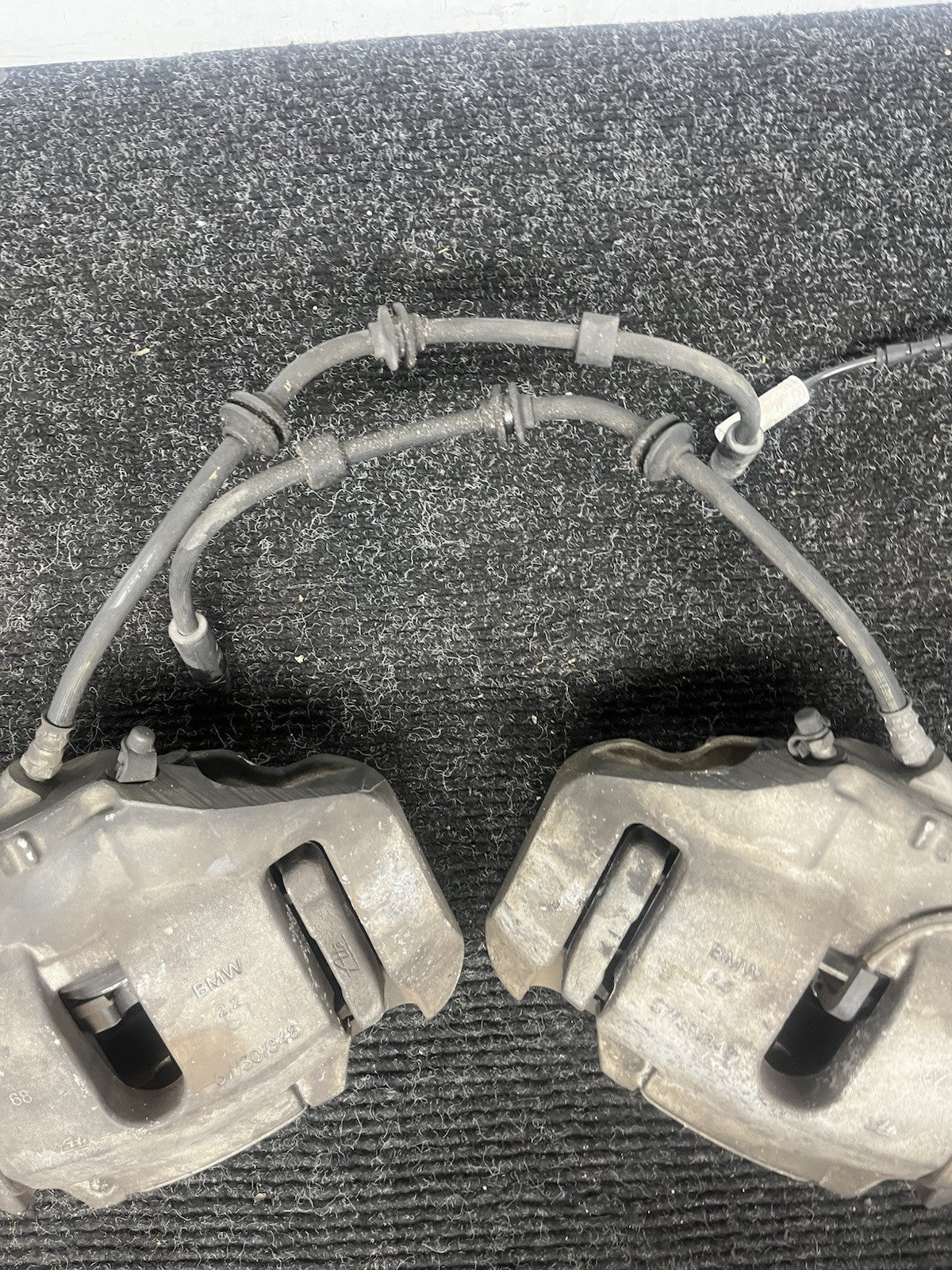 ☑️ 06-11 E90 E91 E92 E93 E84 335 Z4 BMW 335i Front Brake Caliper Set OEM
