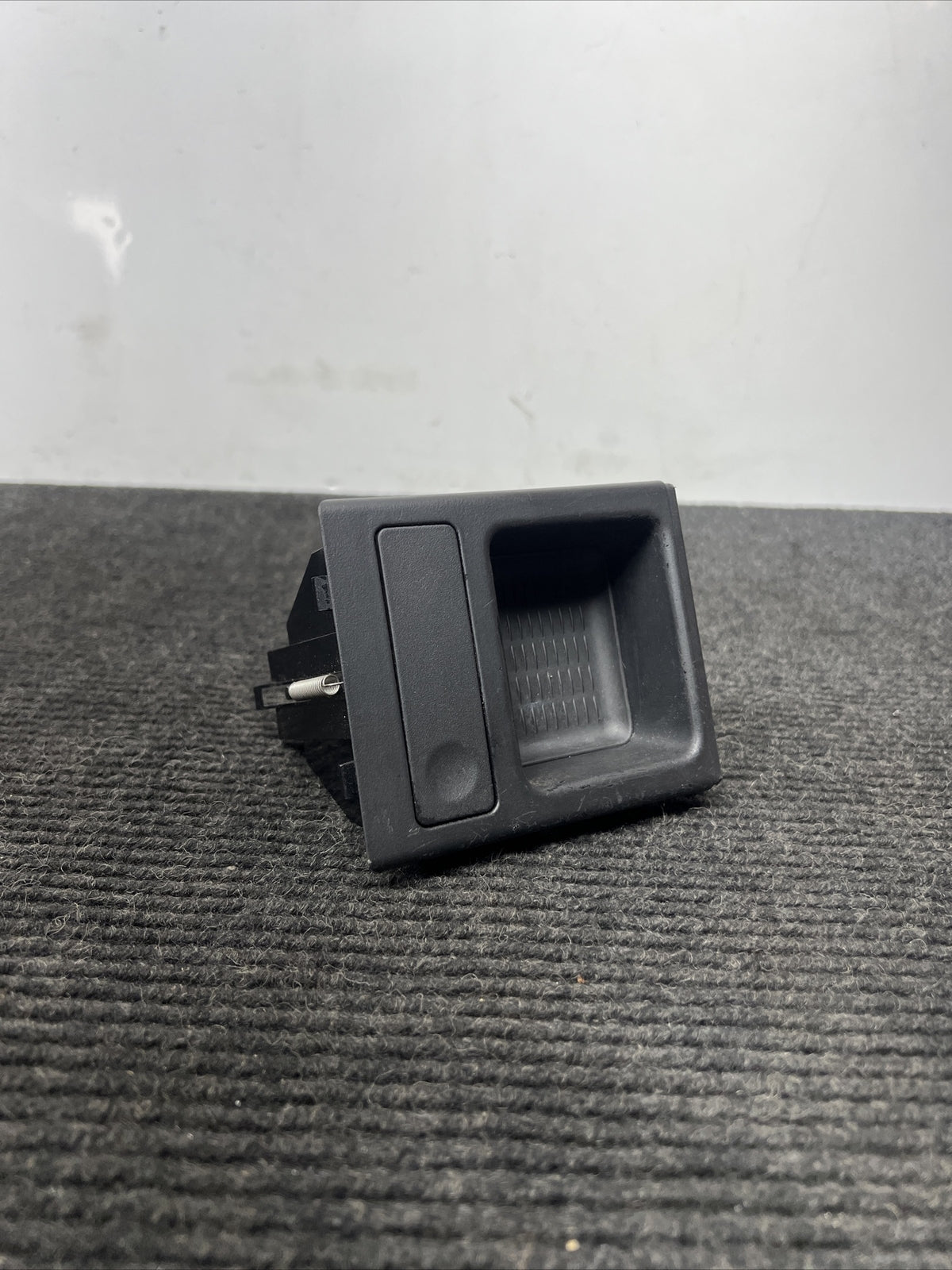 ☑️ BMW E46 NEW GENUINE CENTER CONSOLE STORAGE TRAY BLACK COIN BOX 8248505 99-05