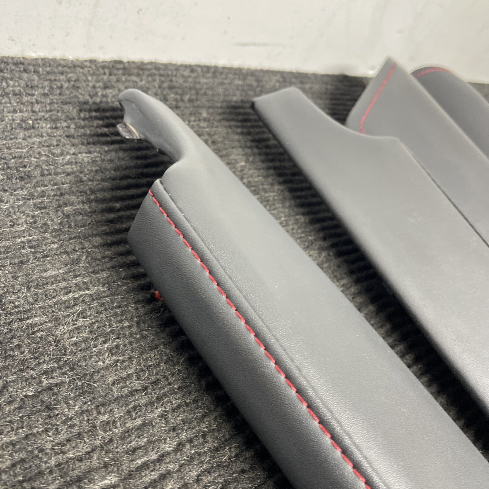 13-19 SCION FRS SUBARU BRZ 86 DOOR PANEL RED STITCHING LEATHER TRIM ARMREST SET