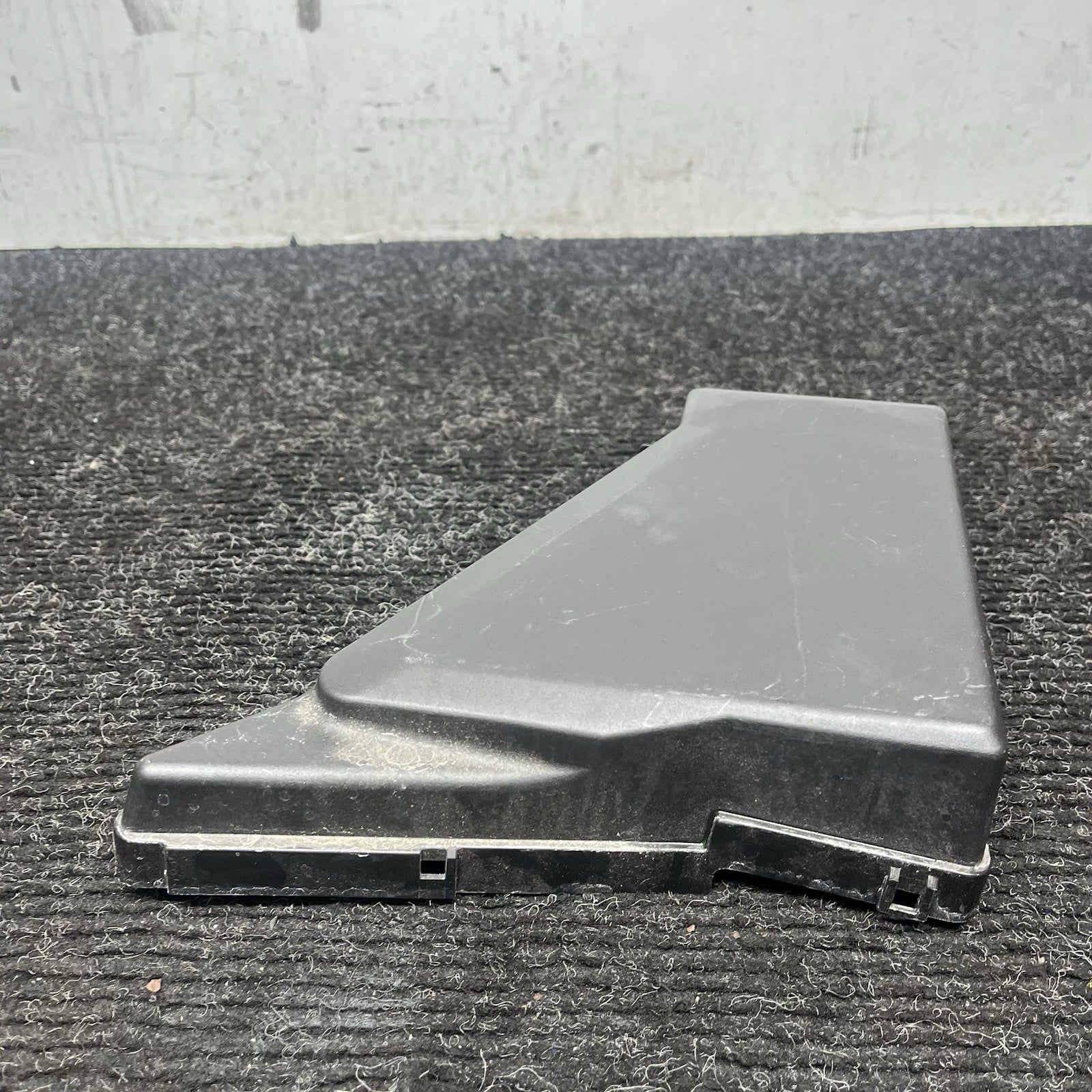 ☑️ 2008-2014 Subaru Impreza WRX STI Fuse Box Relay Cover Trim OEM MB502000B