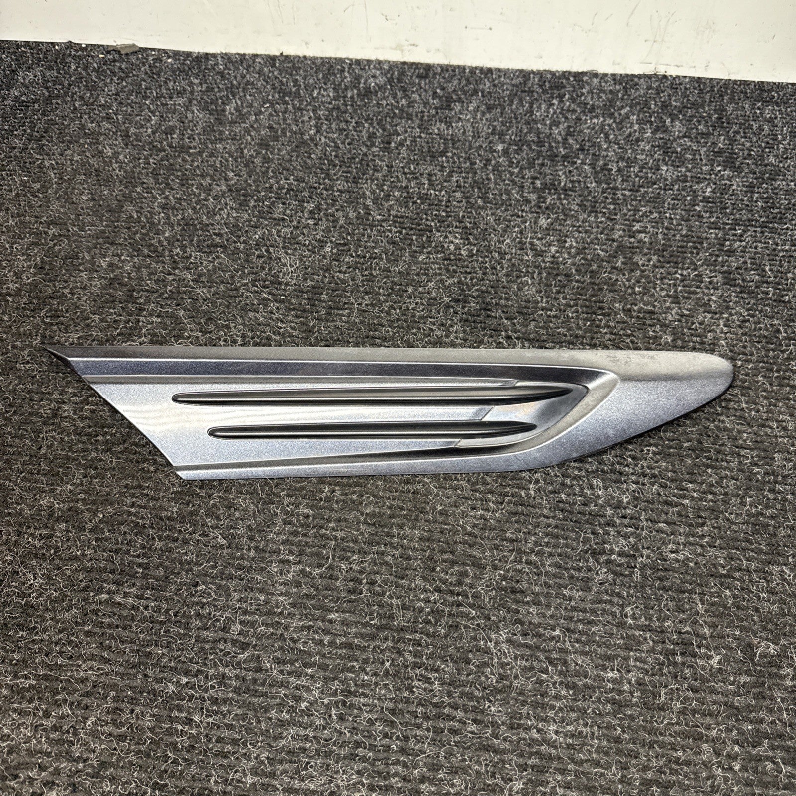 ☑️ 2017-2020 Toyota 86 TRD Right Passenger Fender Garnish Trim Grey Gray OEM