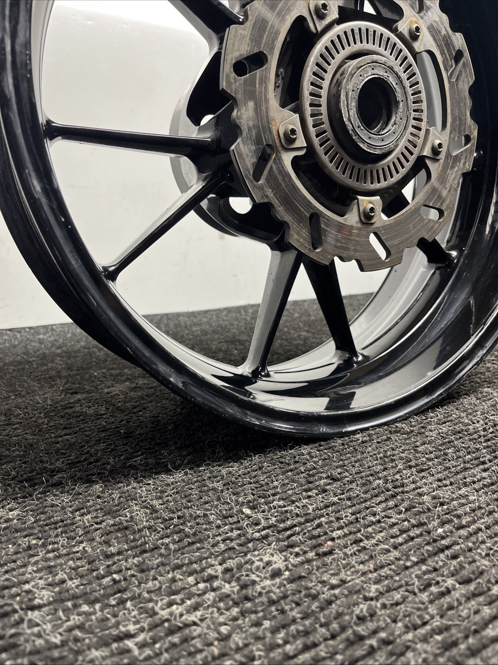☑️ OEM GENUINE 2009-2014 BMW S1000RR BLACK REAR WHEEL RIM (53711760)
