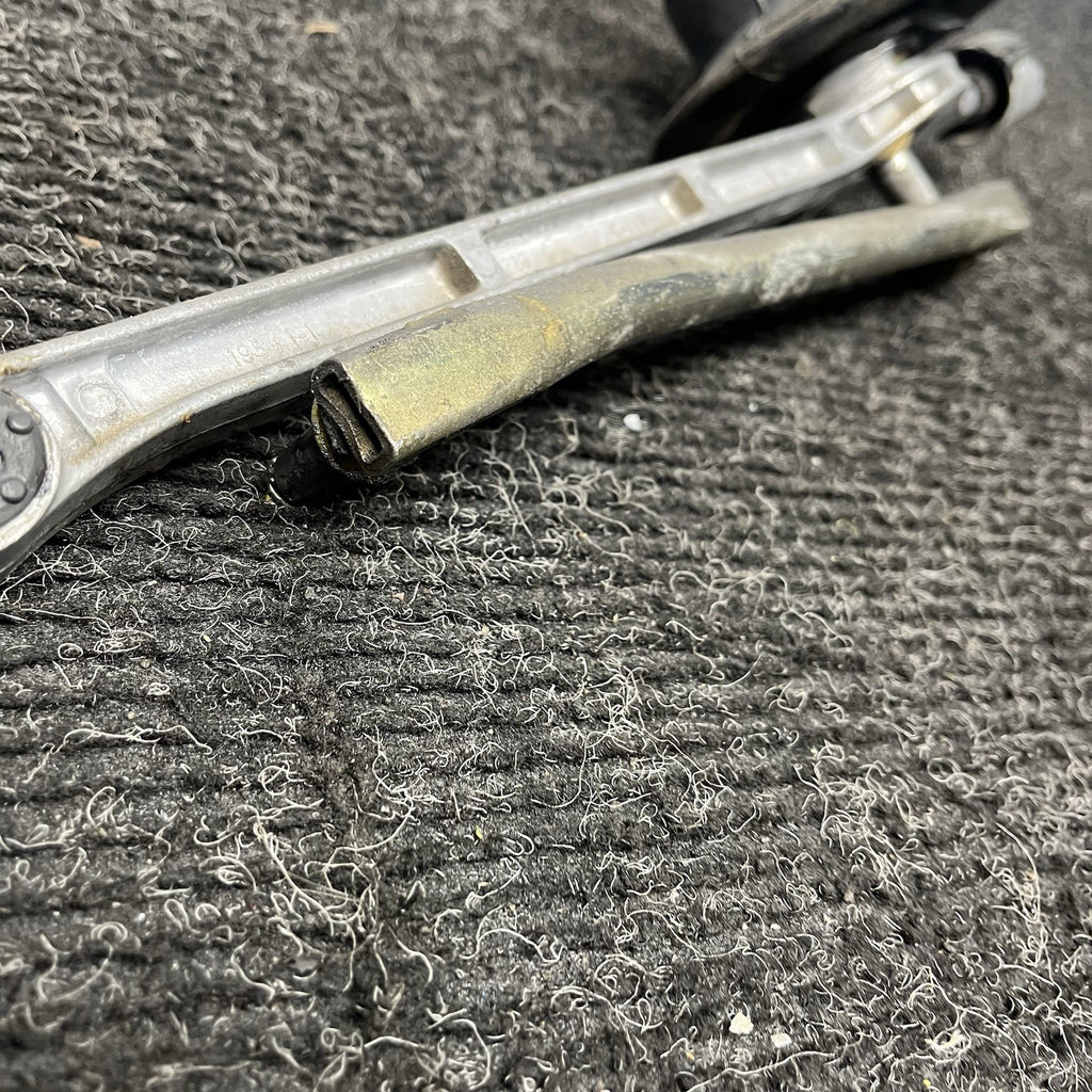 ☑️ 01-06 BMW E46 330 OEM 5 Speed Shifter Linkage ZF