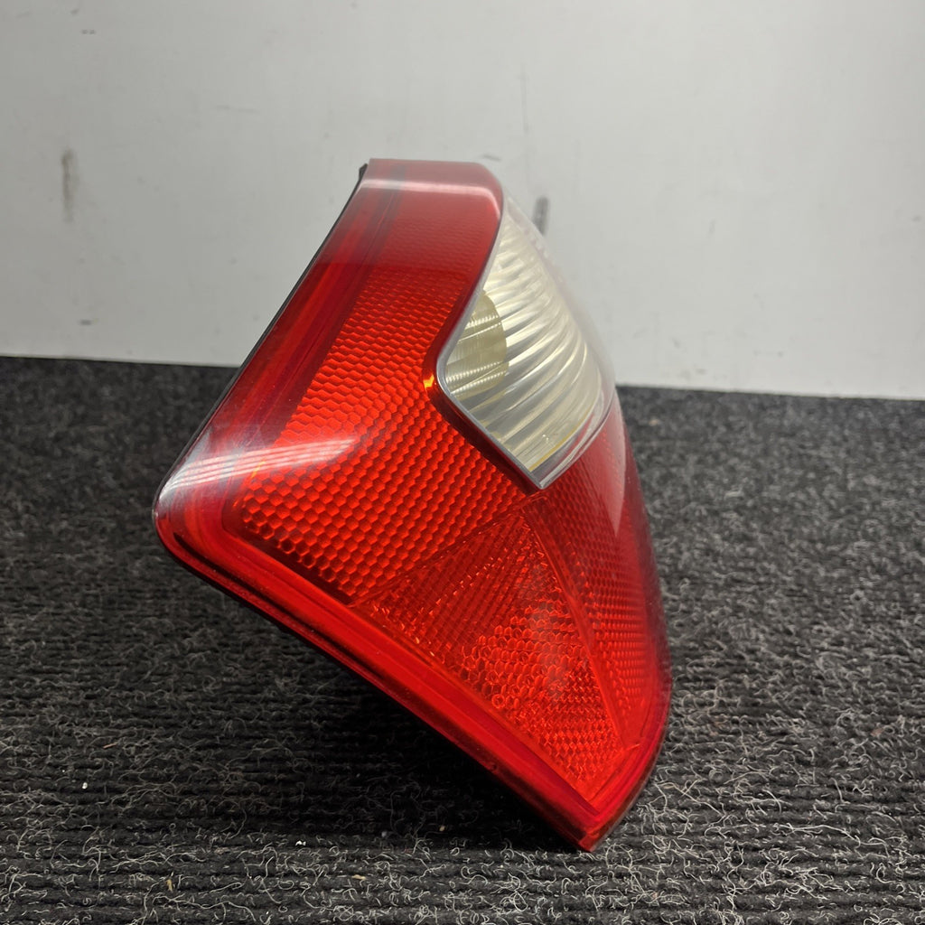 ☑️ 2002-2005 Audi A4 S4 Sedan 4 Door Left Driver Side LH Tail Light OEM