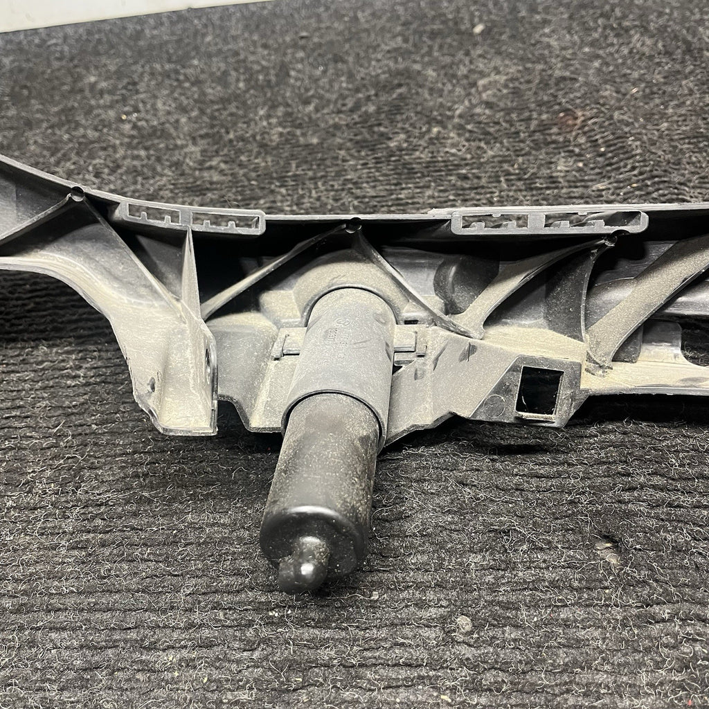 ☑️ 07-10 OEM BMW E92 E93 328 335 Right Passenger Headlight Bracket Carrier Mount