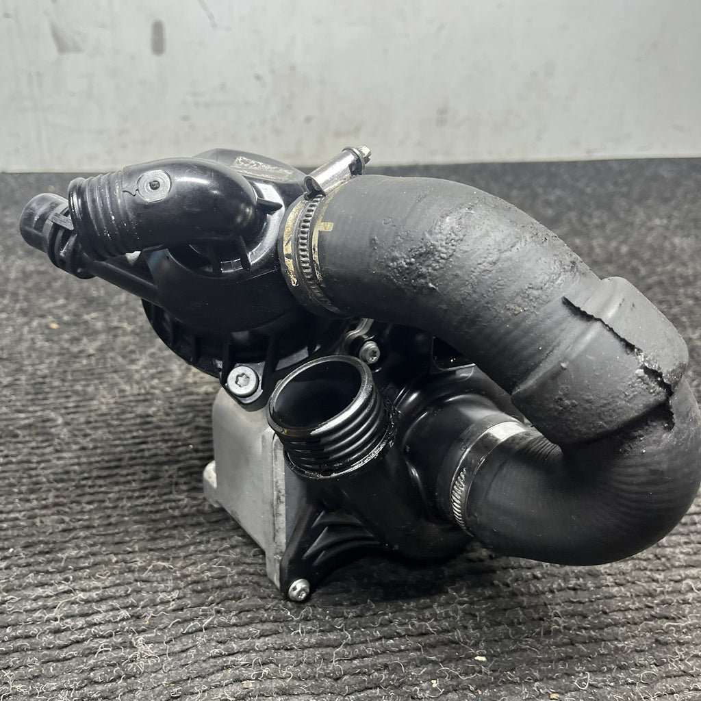 ☑️ OEM BMW E82 E90 E92 F10 F13 N54 N55 Electric Metal Water Pump W/ Thermostat
